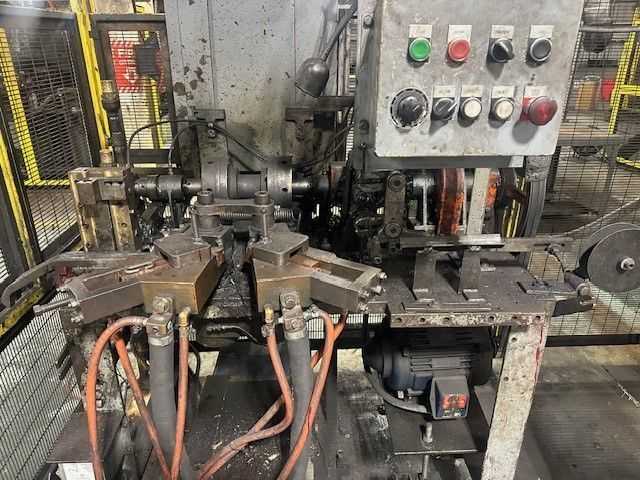 WIRE FORMER AND WELDER FOR CHAIN MANUFACTURE - GROUP 22 - METALWORKING PRODUCTION LINE