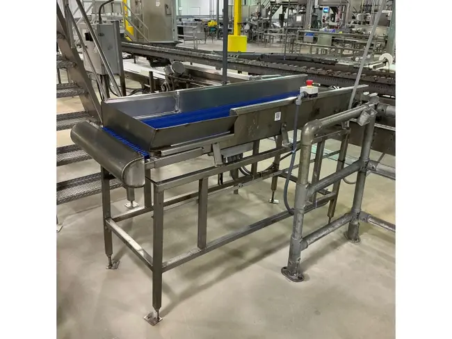 STAINLESS POWERED BELT CONVEYOR - undefined