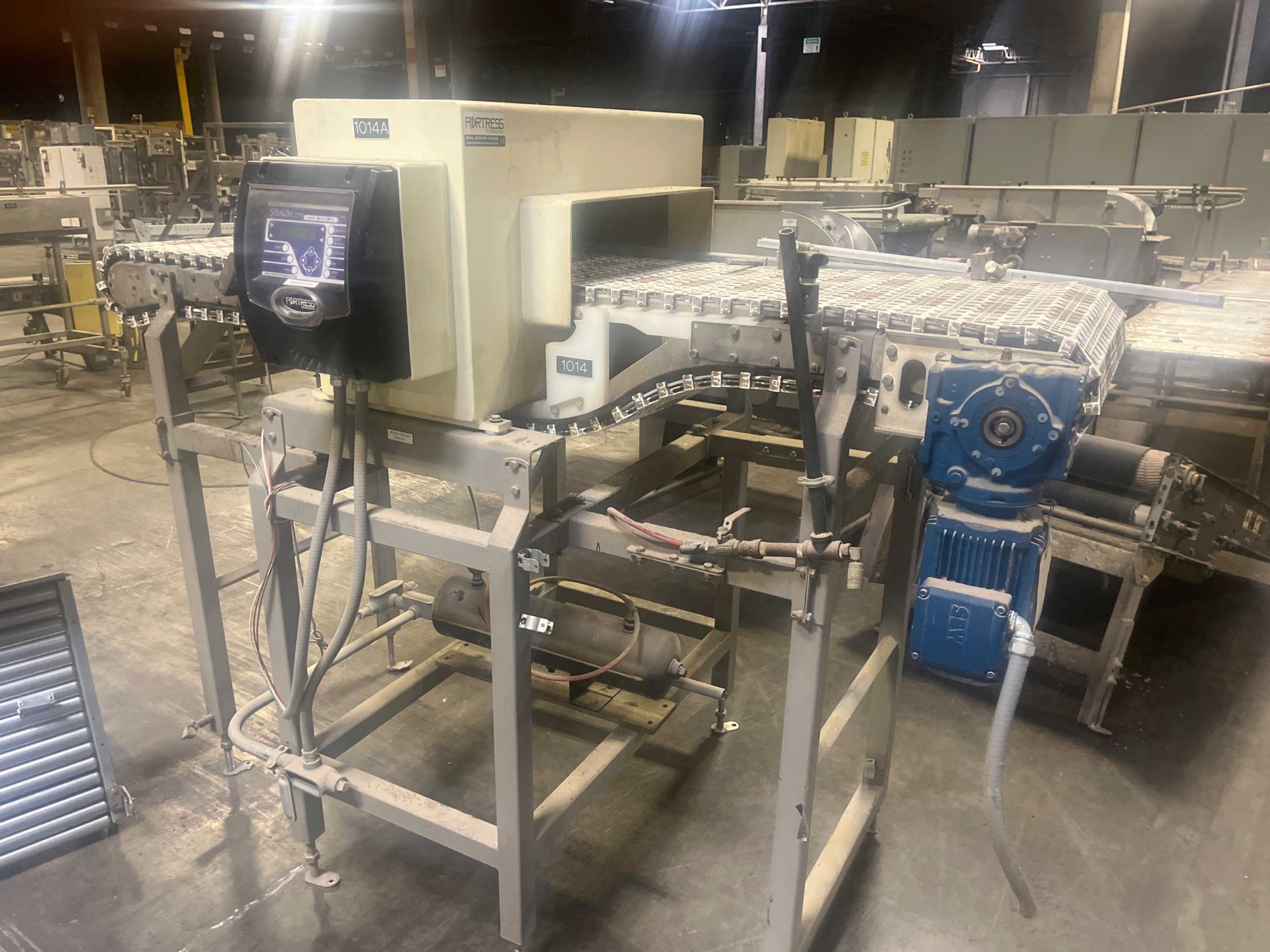 FORTRESS STEALTH CONVEYOR METAL DETECTOR - CONVEYOR METAL DETECTOR