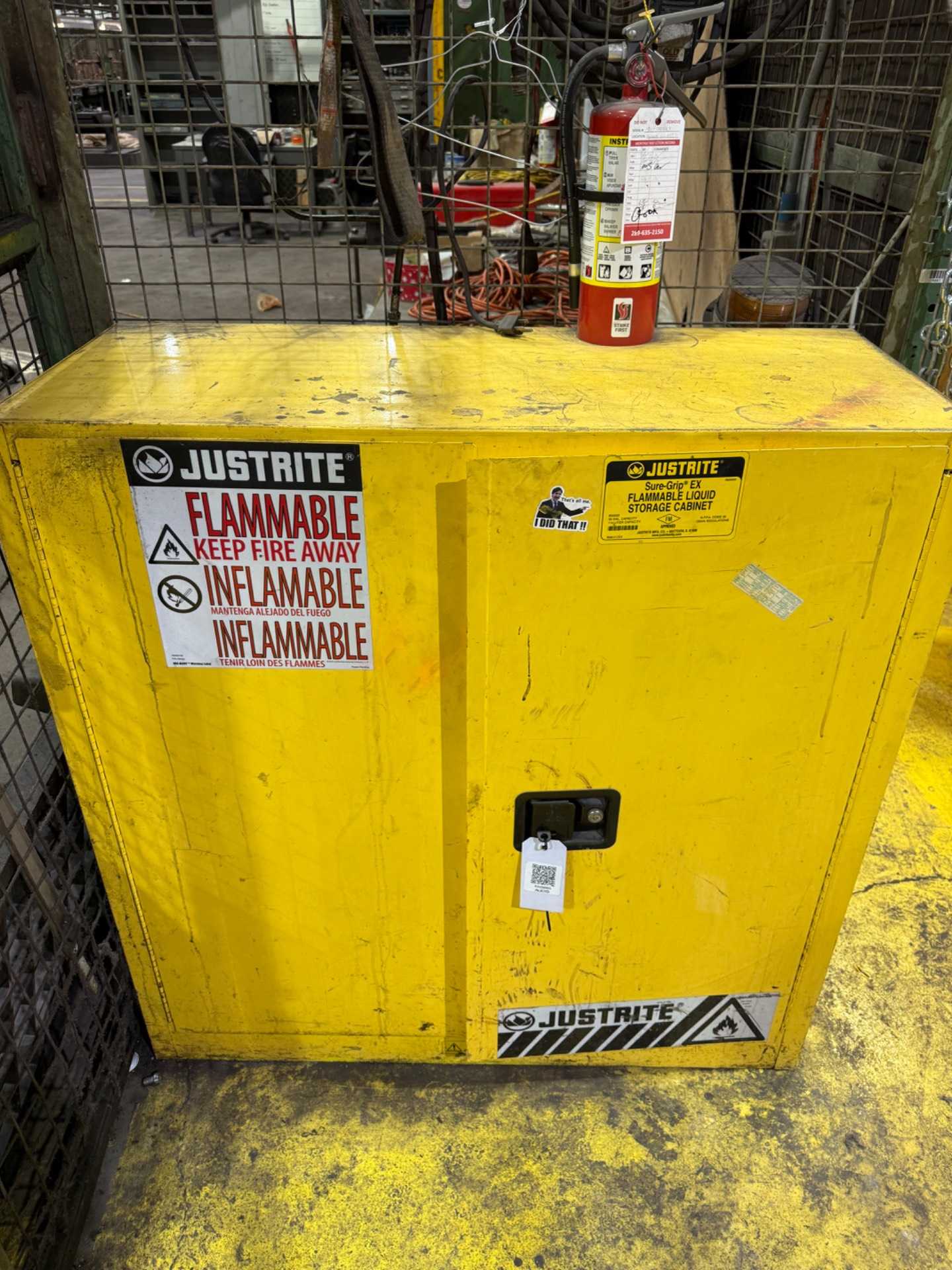 JUSTRITE SURE-GRIP EX FLAMMABLE LIQUID STORAGE CABINET, 30 GALLON - FREE STANDING STORAGE CABINET