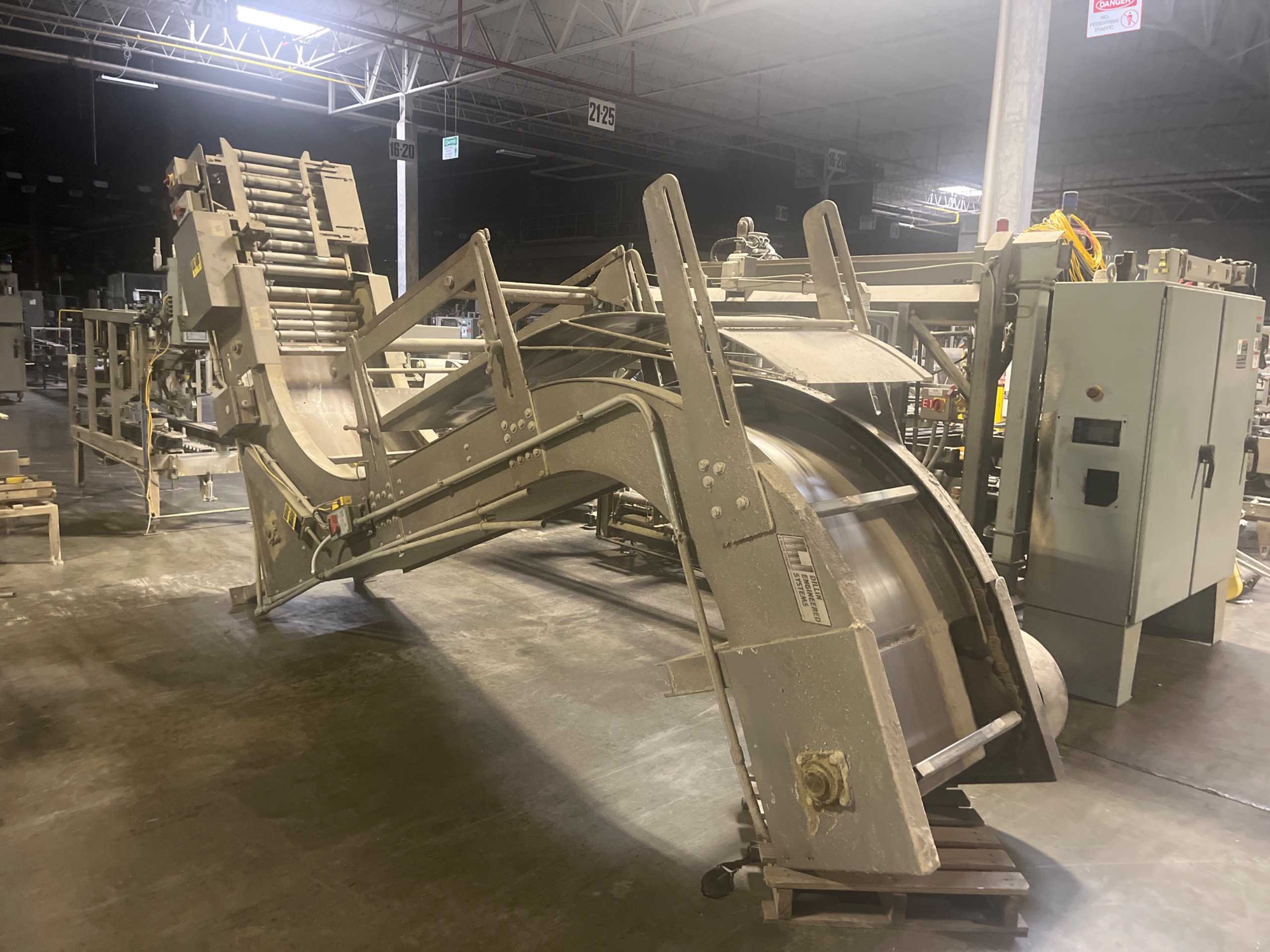 DILLIN ENGINEERED SYSTEMS CASE LIFT - BUCKET ELEVATOR