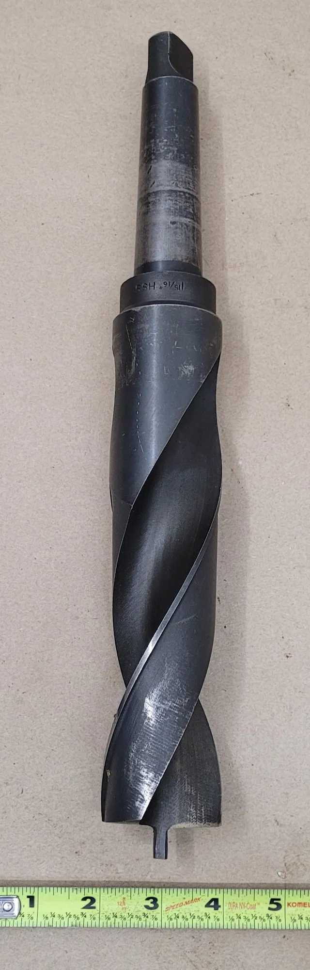 DORMER HIGH-SPEED TWIST DRILL, 1-15/16" DIA, 4MT SHANK, 14.5" OAL, 8" FLUTE - MACHINE TOOLING