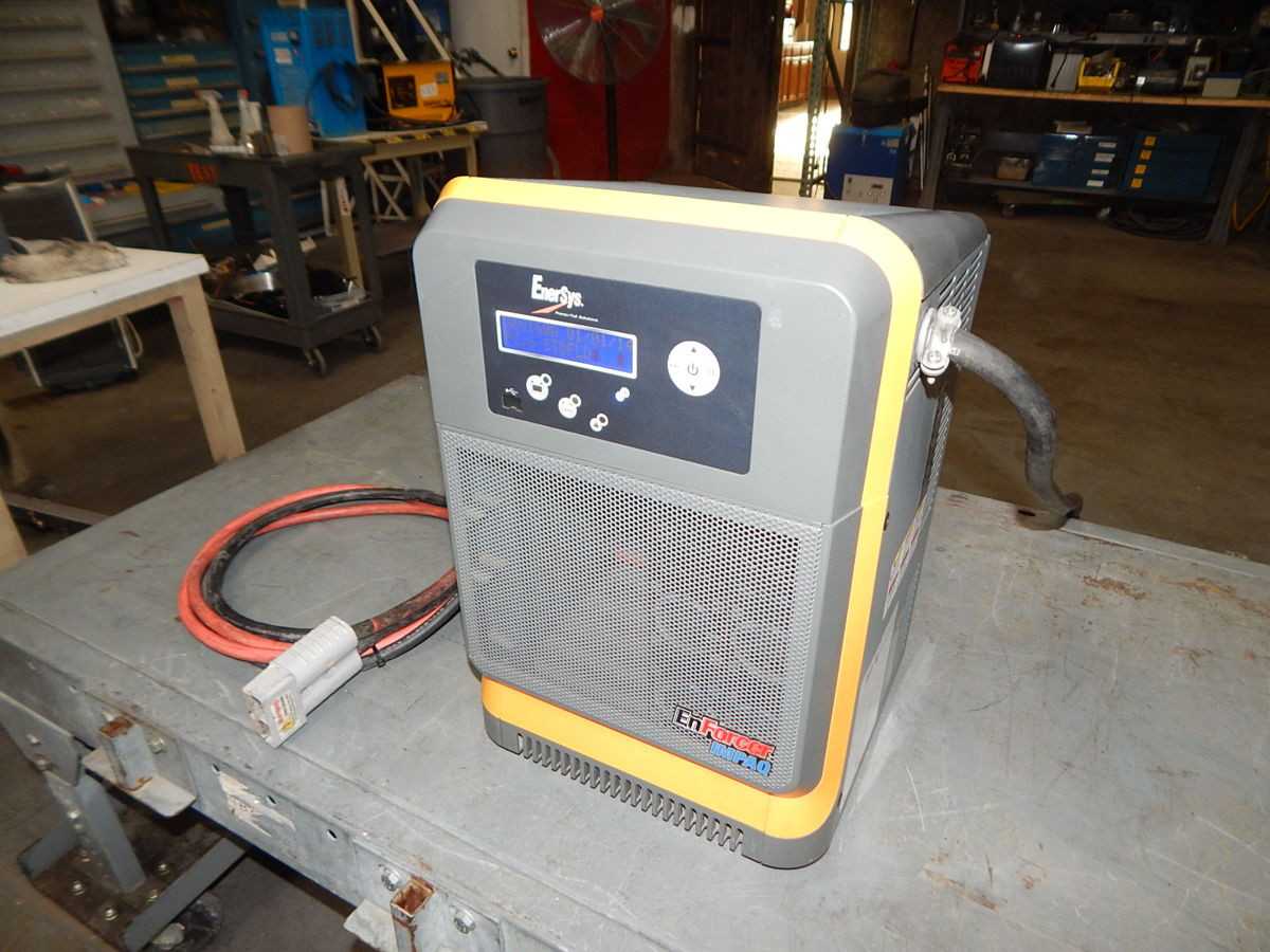 ENER SYS E13-HL-4Y FORKLIFT BATTERY CHARGER, 480 VAC 3-PHASE INPUT, 24V-48V OUTPUT, MAX 1000 AH CAPACITY - UPS BATTERY