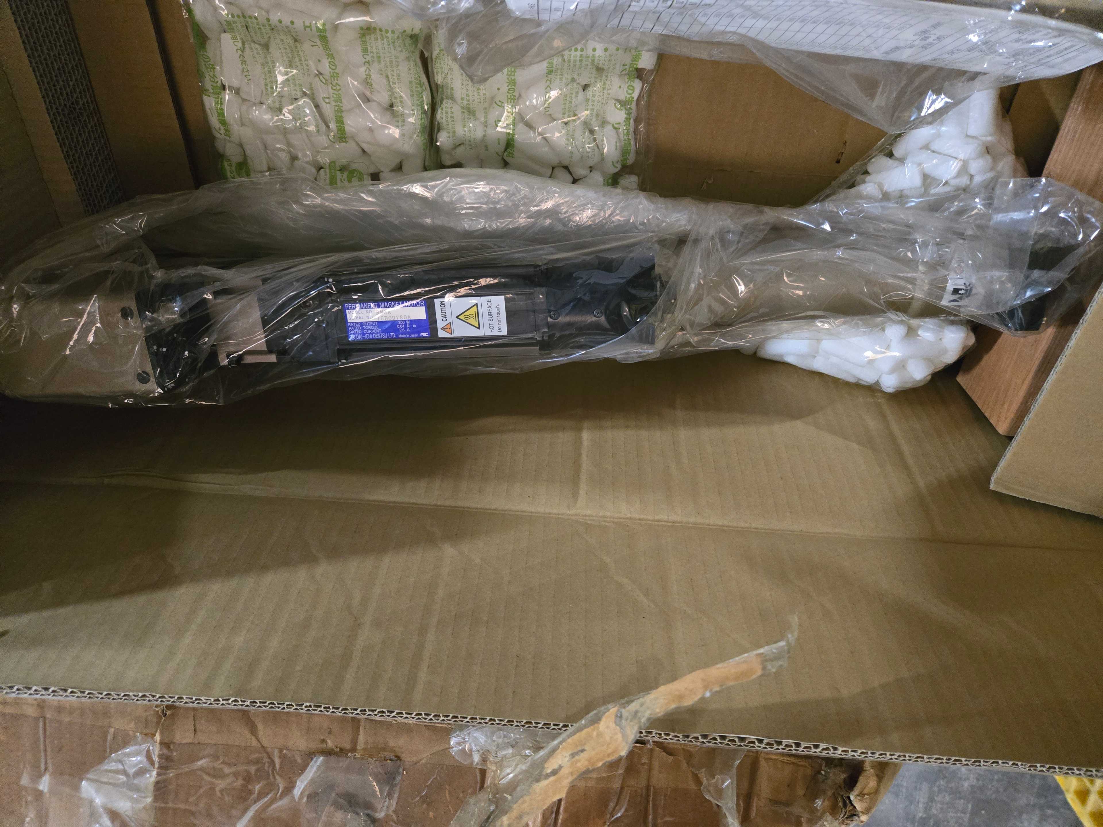 BULK LOT OF SERVO MOTOR AND COAXIAL VALVE - INDUSTRIAL PARTS