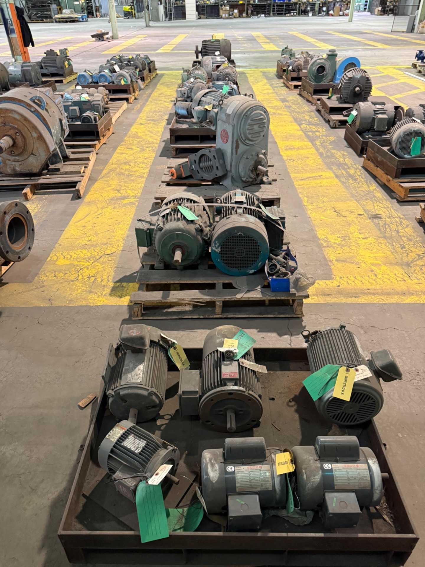 BULK QTY OF ELECTRIC MOTORS - ELECTRIC MOTORS