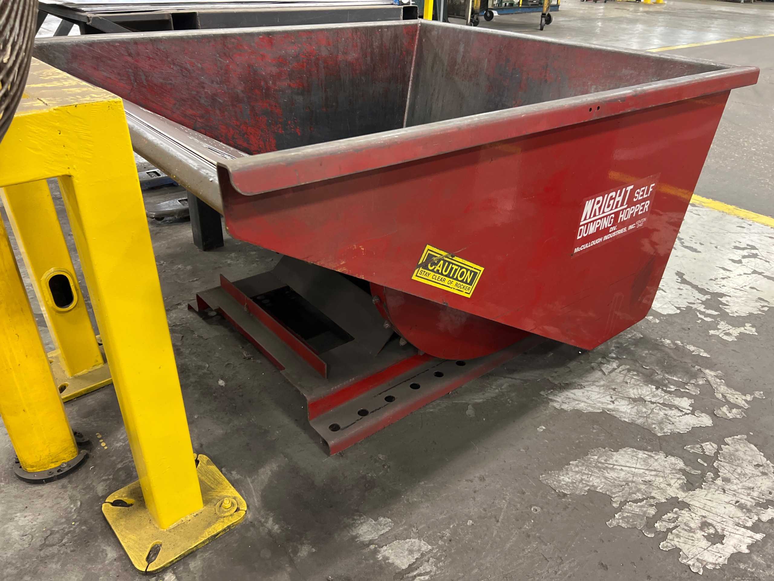 MCCULLOUGH INDUSTRIES 15077 SELF DUMPING HOPPER - SELF DUMPING HOPPERS