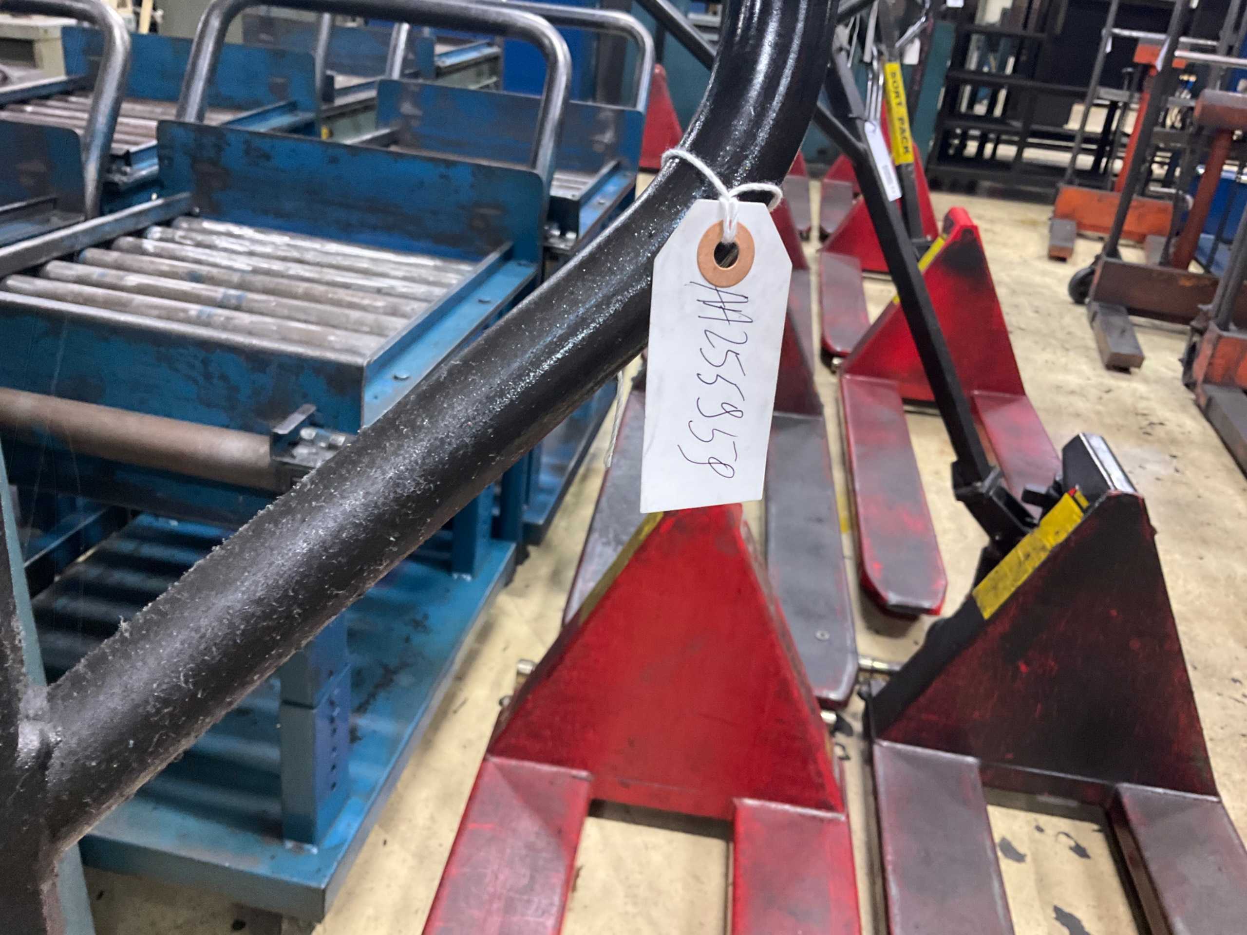 QTY 2: MANUAL PALLET JACK - MANUAL PALLET JACKS