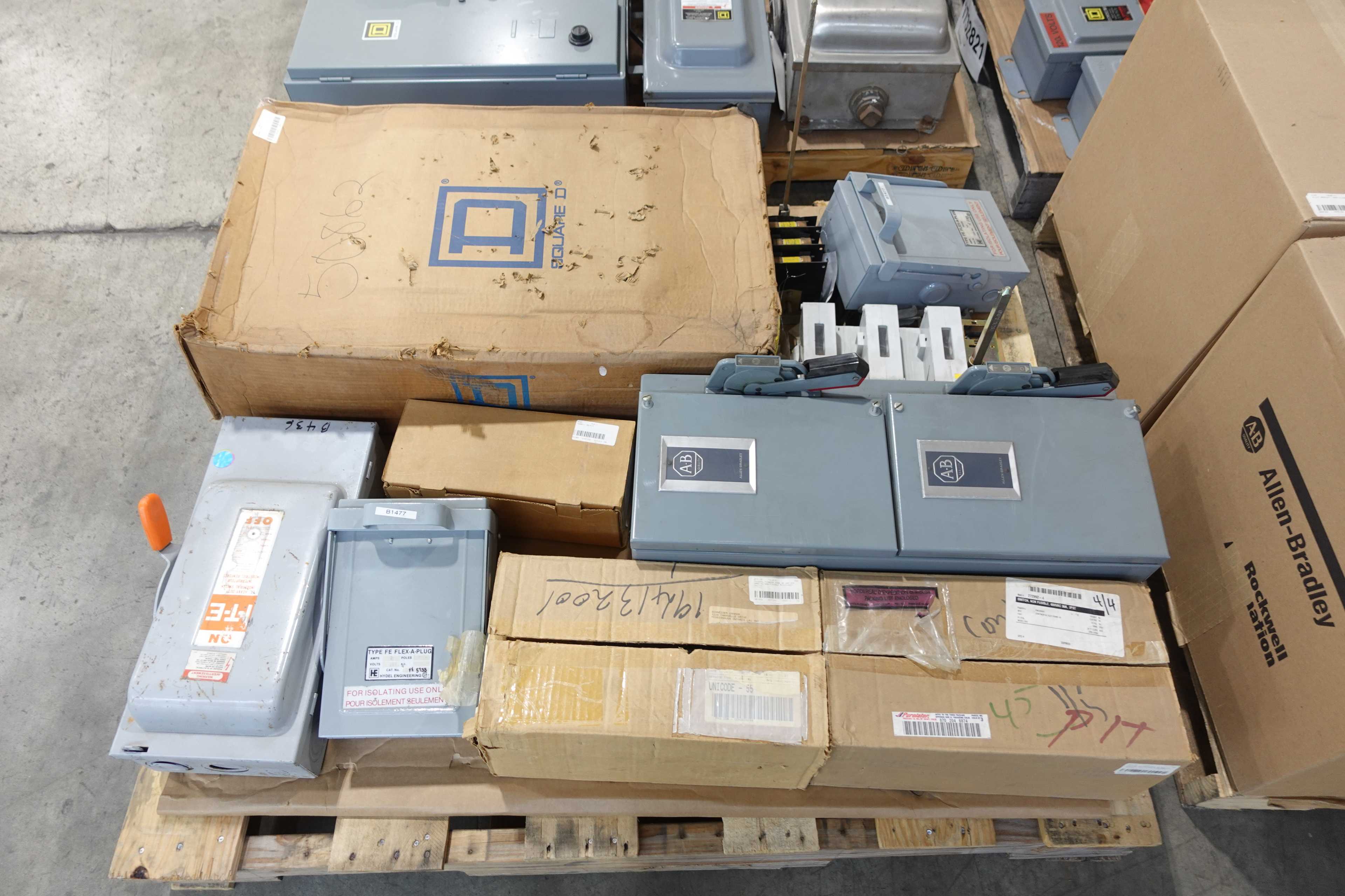 SKU 1732821 - 4 PALLETS OF ASSORTED DISCONNECT SWITCHES - DISCONNECT SWITCHES