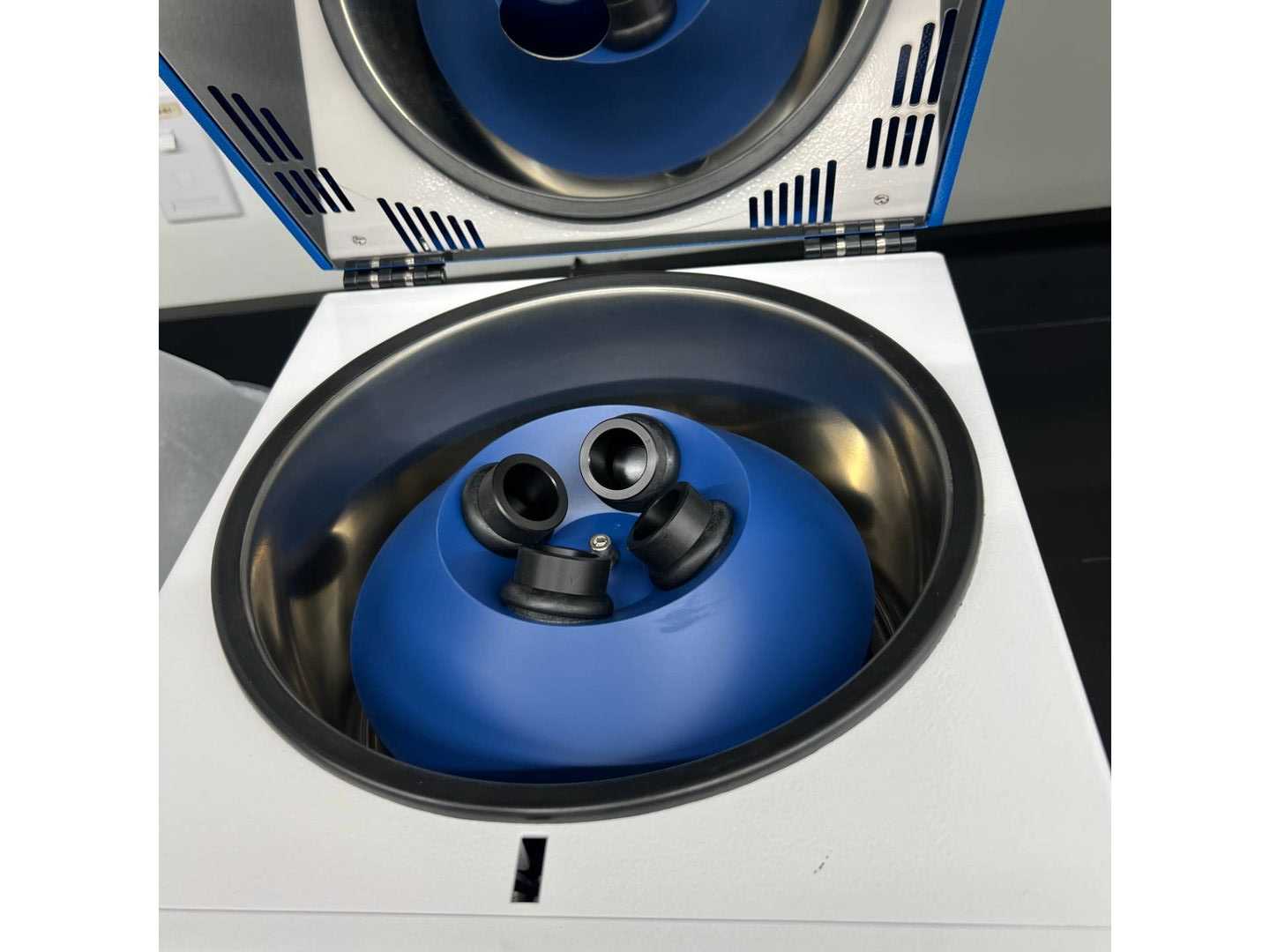 2023 NORDSON 7015541 MINI CENTRIFUGE - LAB & SCIENTIFIC