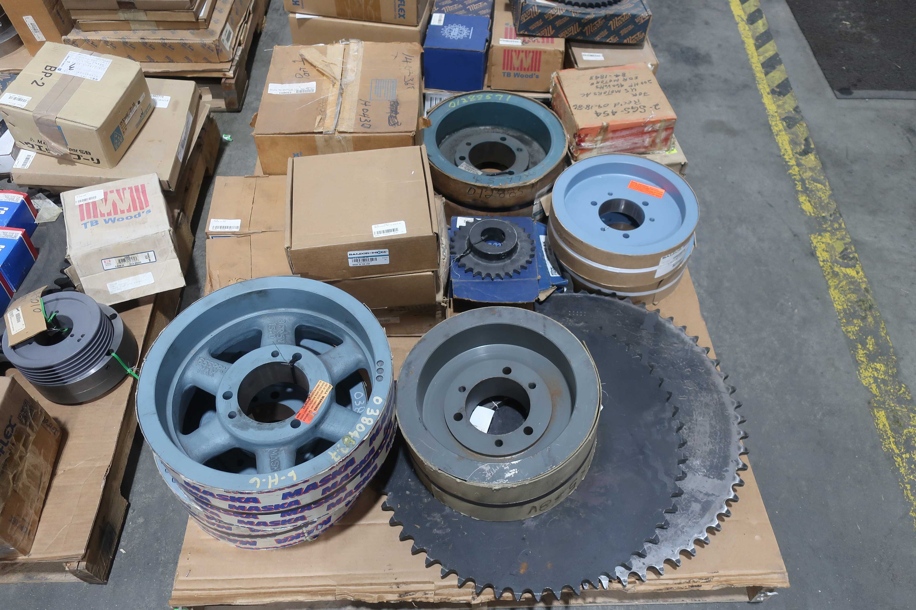 SKU 1757640 - 4 PALLETS OF ASSORTED POWER TRANSMISSION REPLACEMENT PARTS - POWER TRANSMISSION