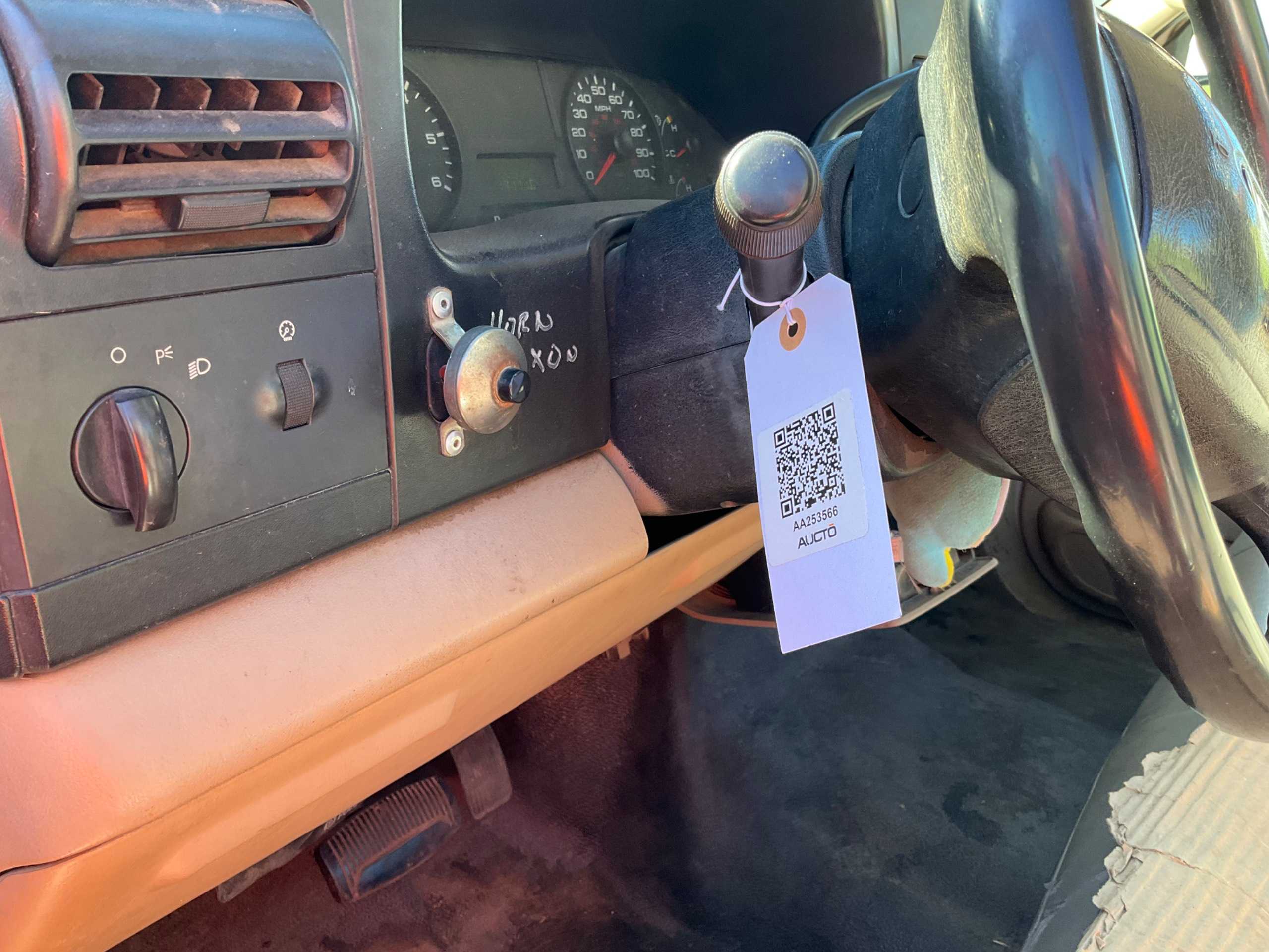 2005 FORD F-250 PICKUP TRUCK - PICKUP TRUCKS