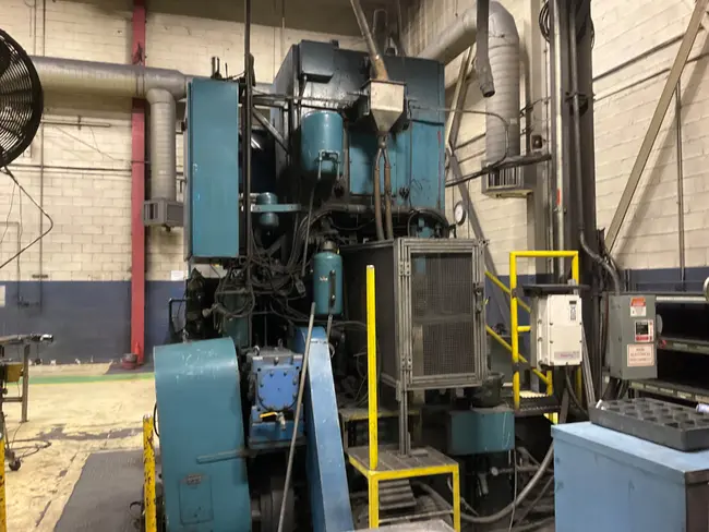 1980 TAMAGAWA SUMMIT-200 POWDER COMPACTING MECHANICAL PRESS - undefined