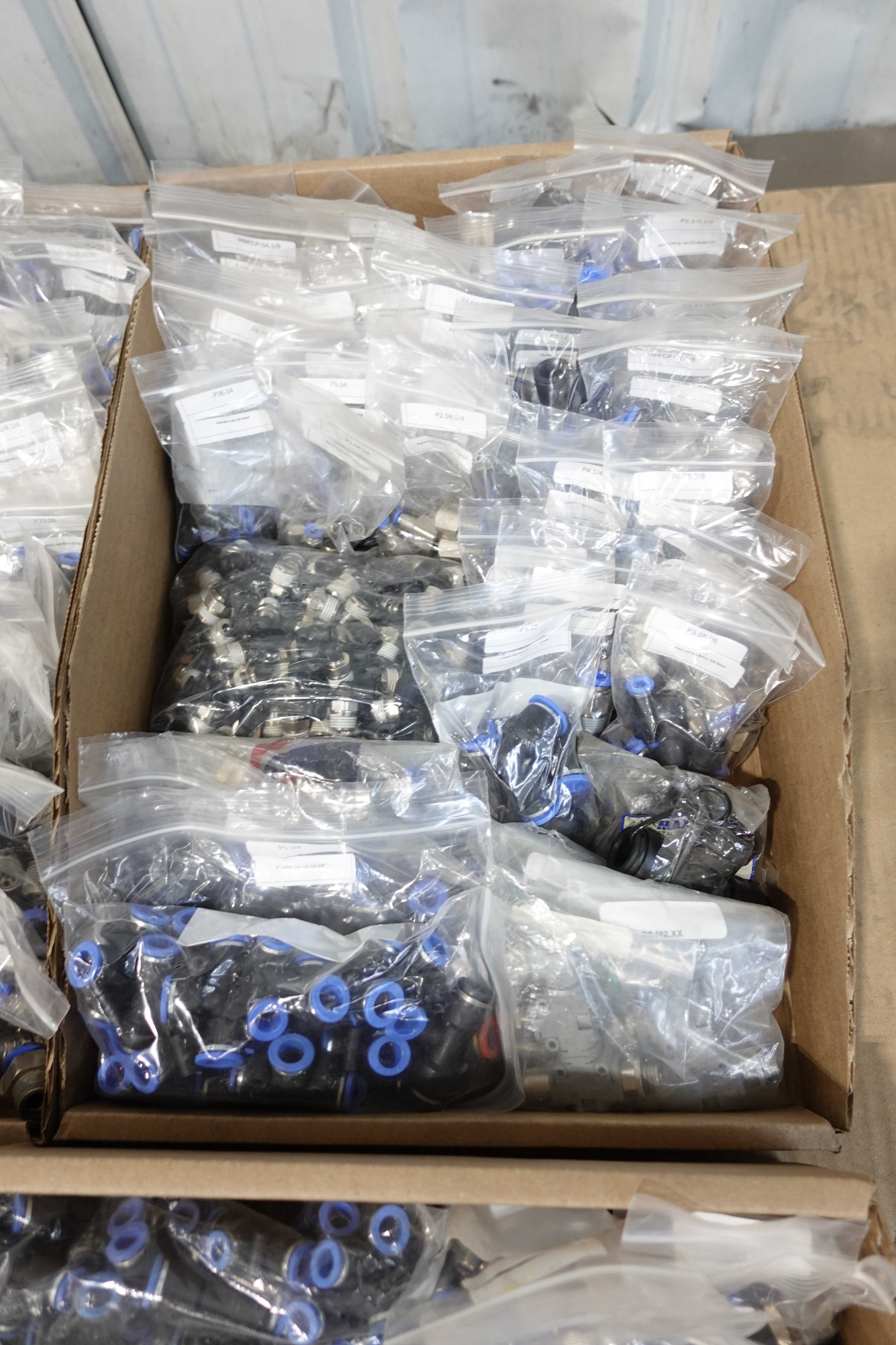 PALLET OF ASSORTED PNEUMATIC FITTINGS - PIPE & TUBE FITTINGS