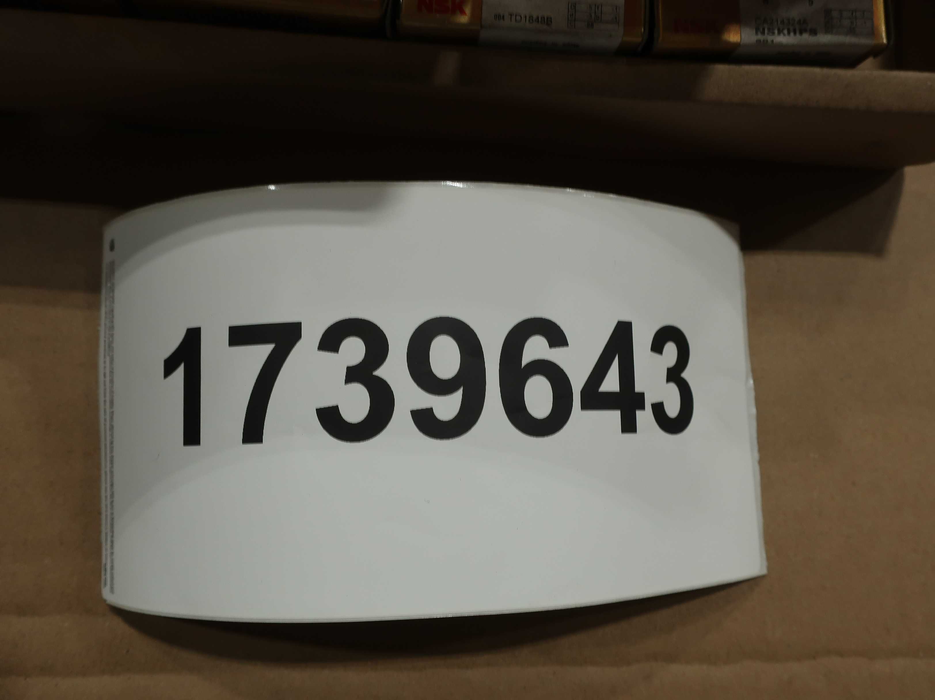 SKU 1739643 - TOTE OF ASSORTED PRECISION NSK BEARINGS - BEARINGS
