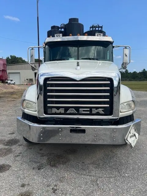 2013 PRESVAC DOT 412 INDUSTRIAL VACUUM TRUCK - MACK - undefined