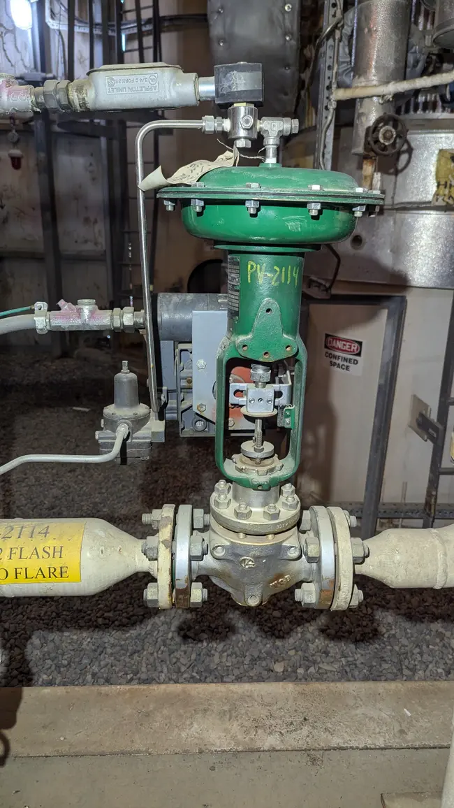 FISHER ET CONTROL VALVE & 657 ACTUATOR ASSEMBLY - undefined