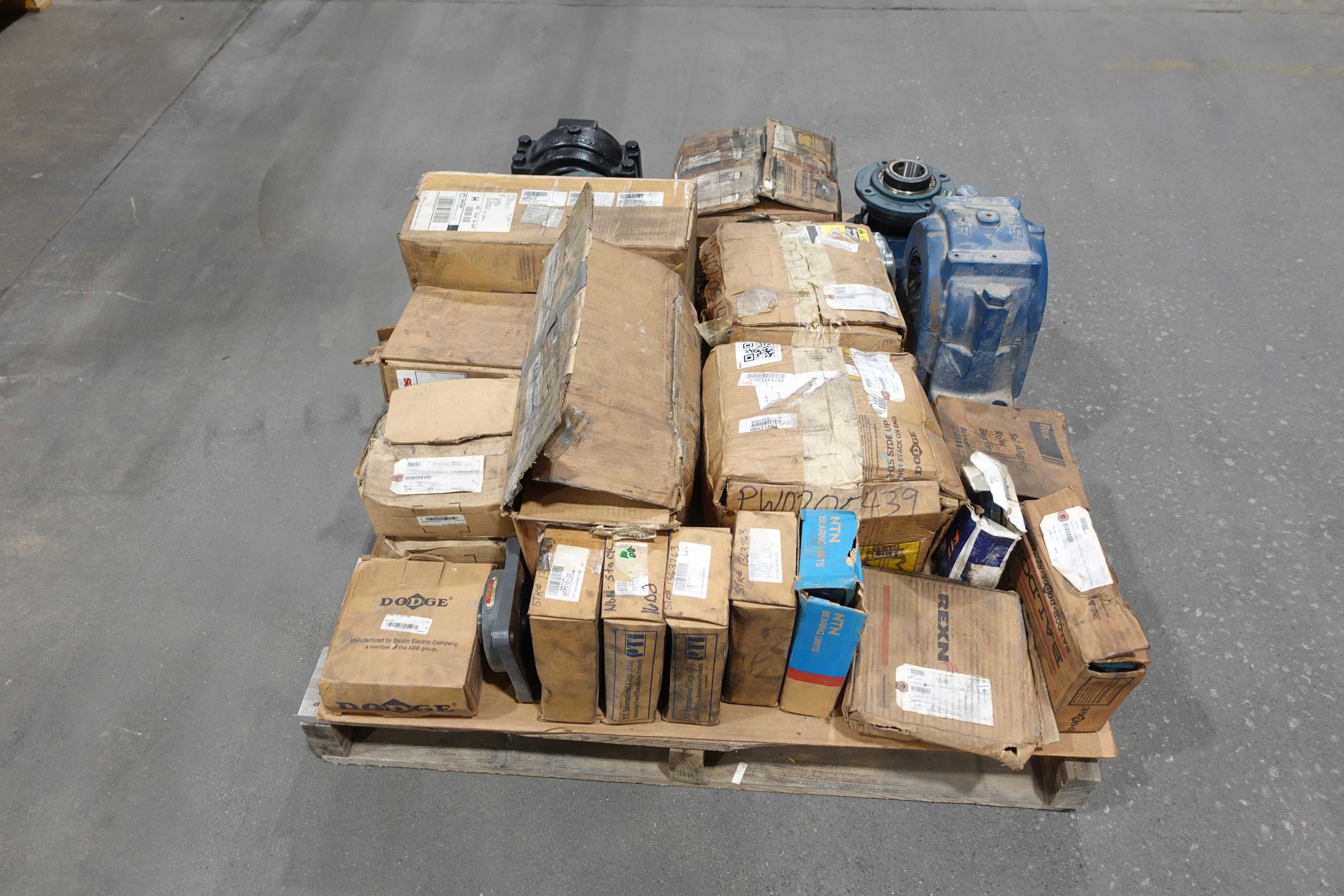 PALLET OF ASSORTED MOUNTED, PILLOW BLOCK, AND FLANGE BEARINGS
