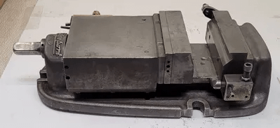 BRIDGEPORT MILLING & MACHINING VISE WITH HANDLE, STAMPED MODEL 2 - MACHINE TOOLING