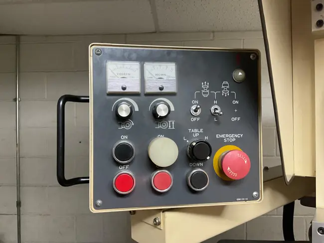 1994 AMADA WASINO GLS-50A OPTICAL PROFILE GRINDING MACHINE - undefined