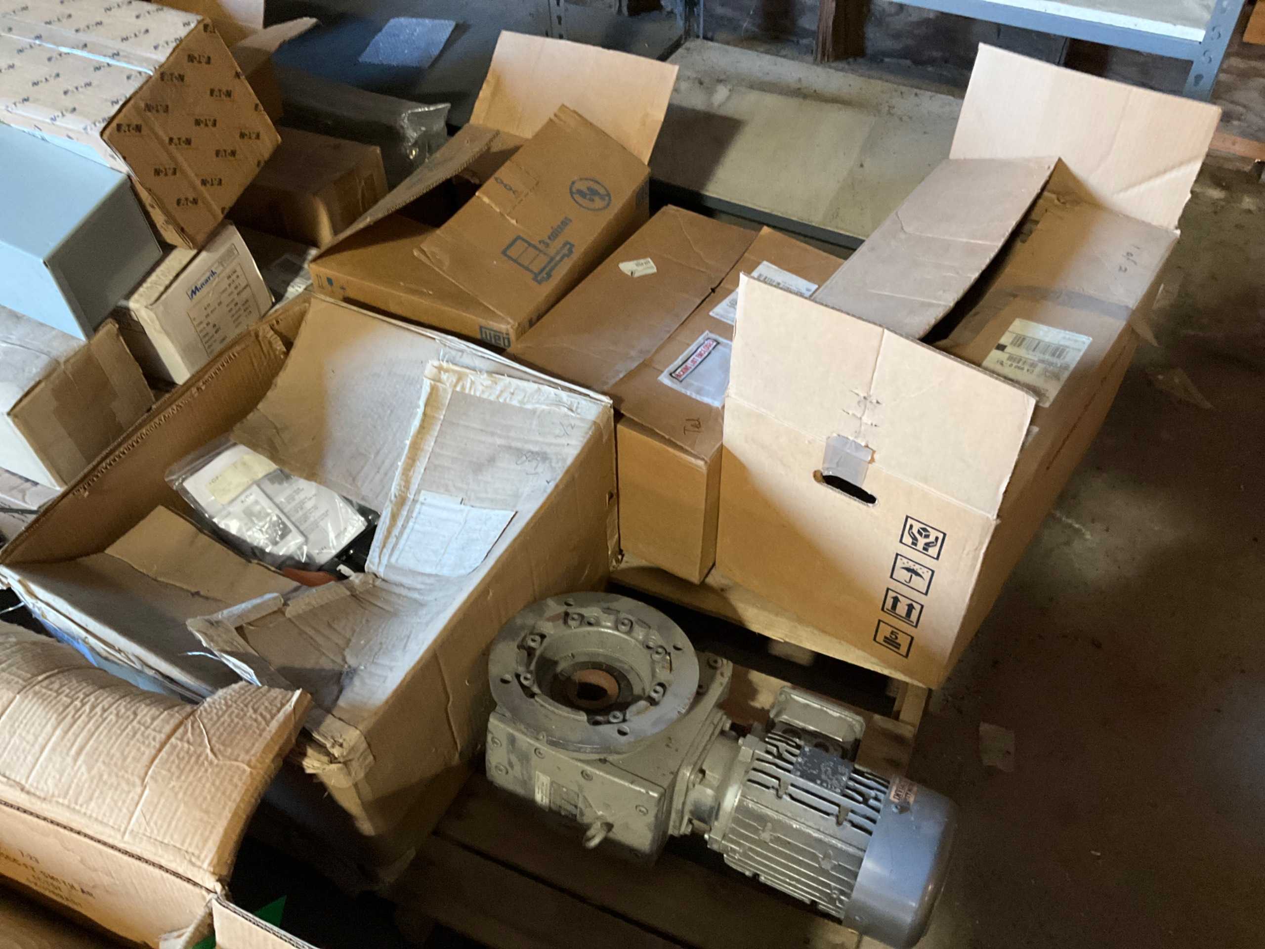 BULK QTY OF MOTORS AND VALVES - INDUSTRIAL PARTS