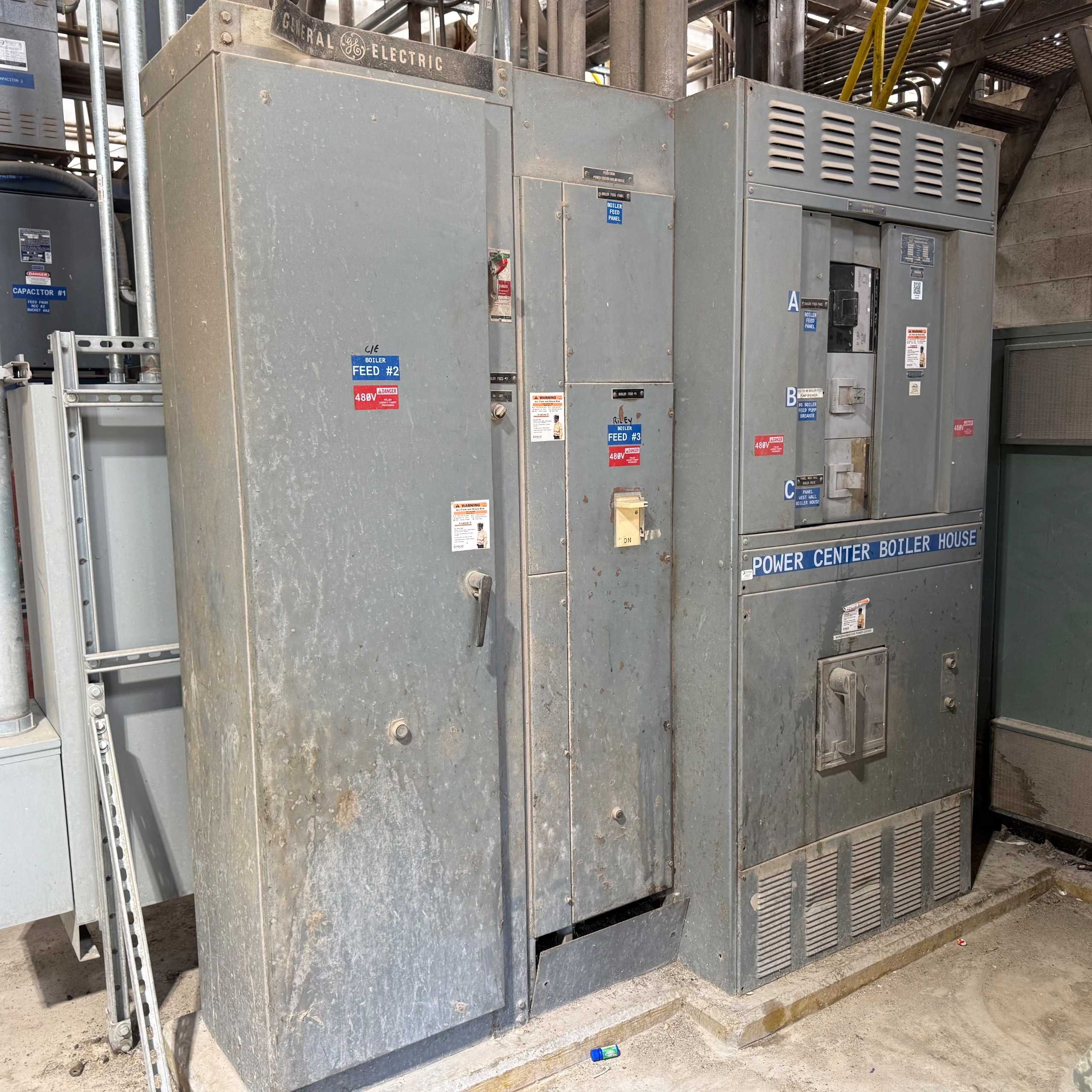 BULK QTY OF ELECTRICAL SWITCHGEAR - SWITCHGEAR