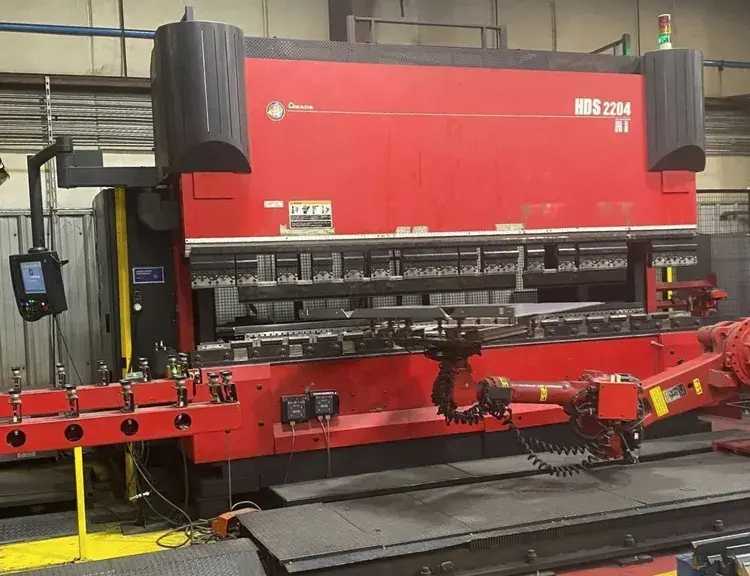 2012 AMADA HDS-2204NT PRESS BRAKE, 243 TON FORCE, 168.5 IN LENGTH, 4 AXIS BACKGAUGE - PRESS BRAKES