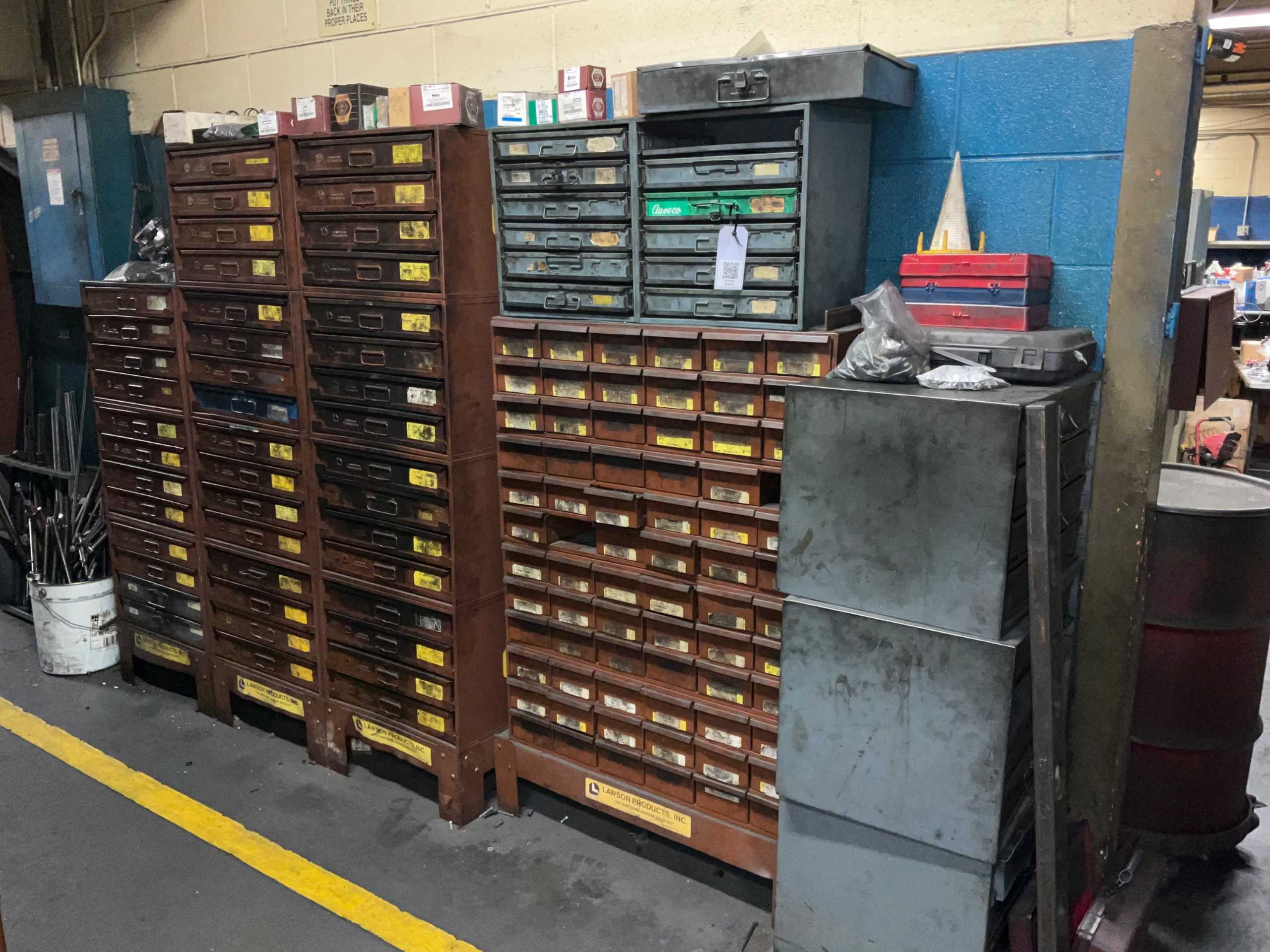 QTY 5: DRAWER CABINETS WITH CONTENTS QTY 5: DRAWER CABINETS WITH CONTENTS