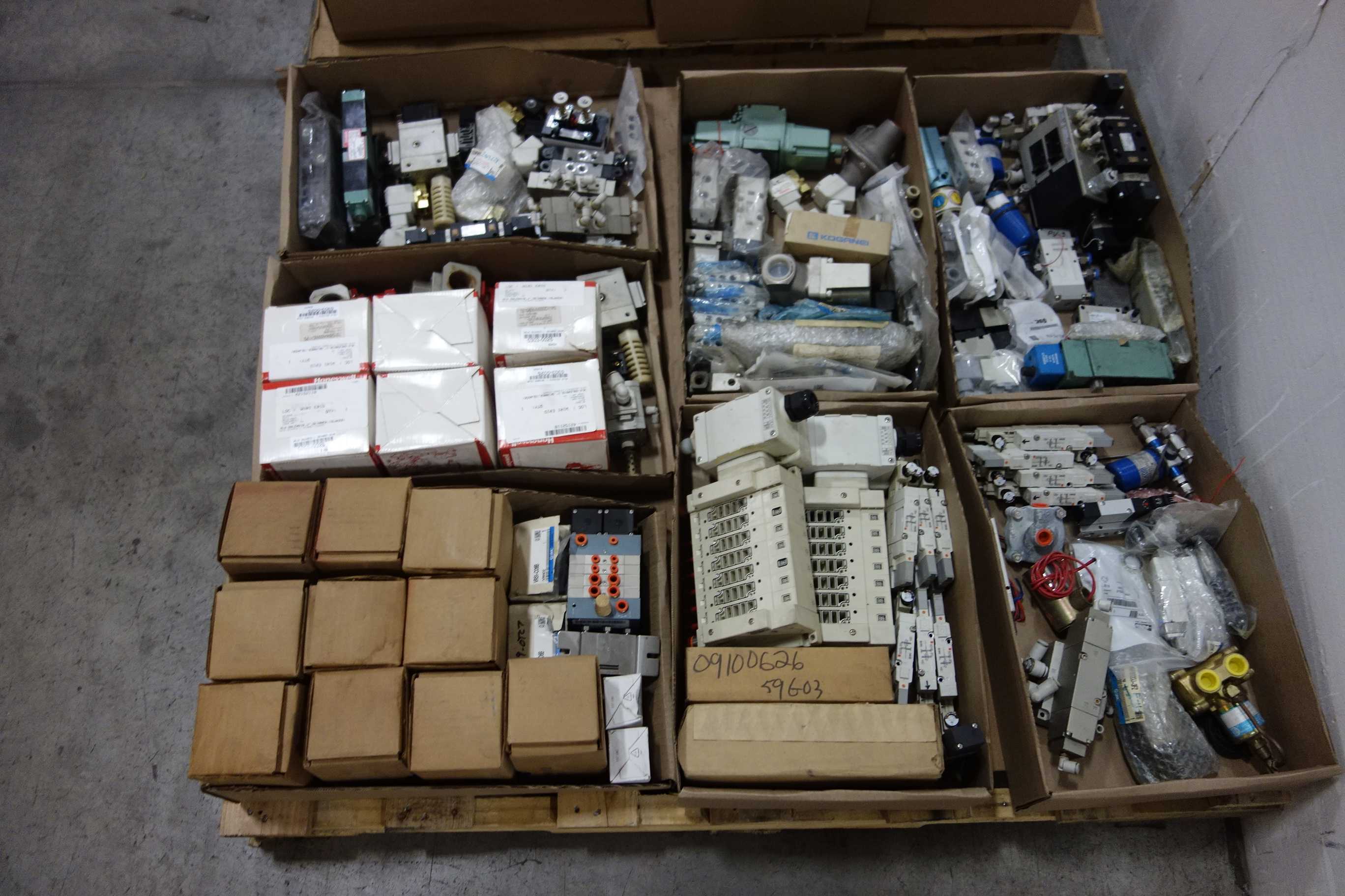 3 PALLETS OF ASSORTED PNEUMATIC VALVES - PNEUMATIC VALVE