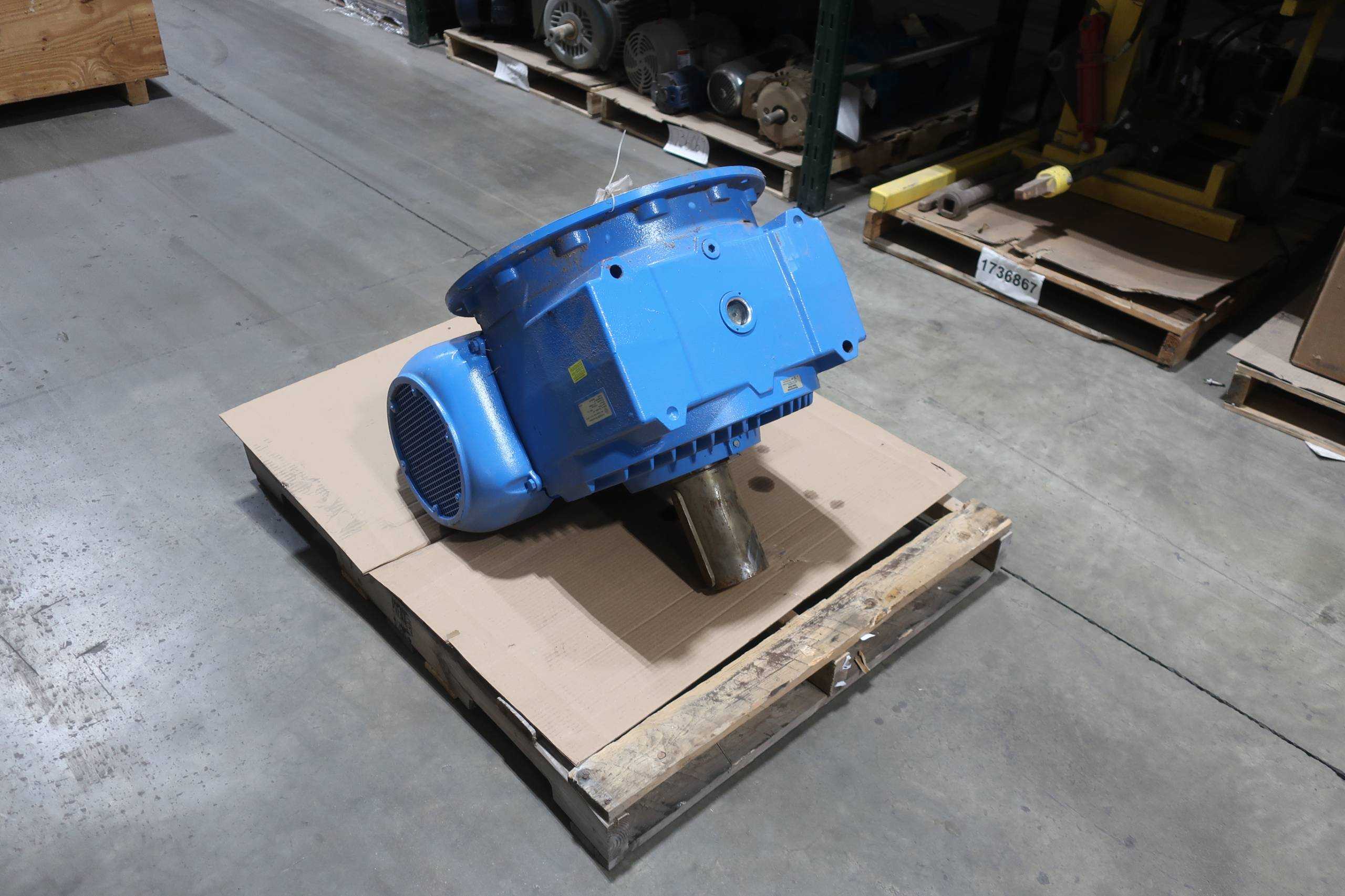 LOT OF 1 RM240961-001 GEAR DRIVE CFW250 - GEAR REDUCERS