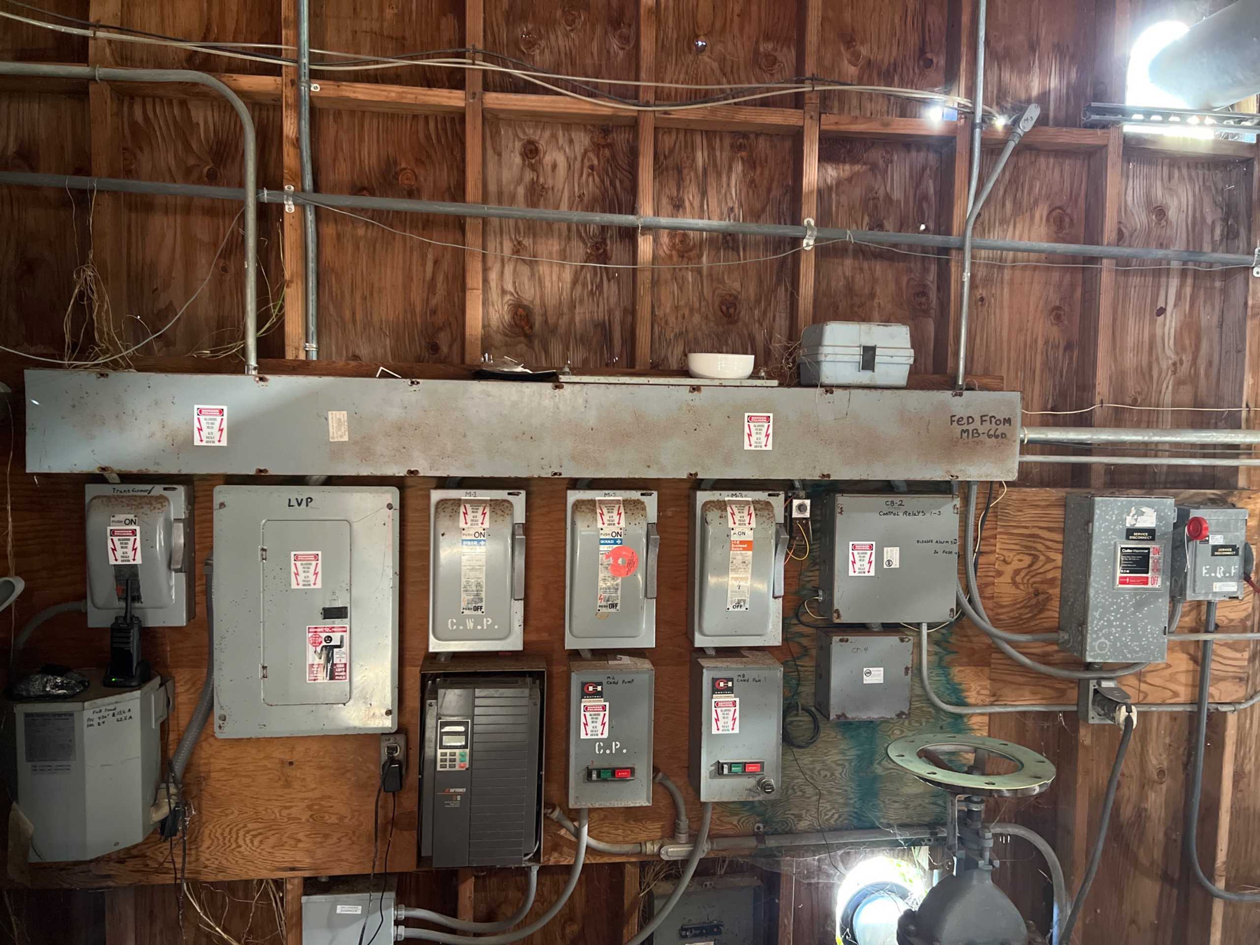 QTY 8: SAFETY SWITCH - SAFETY SWITCH