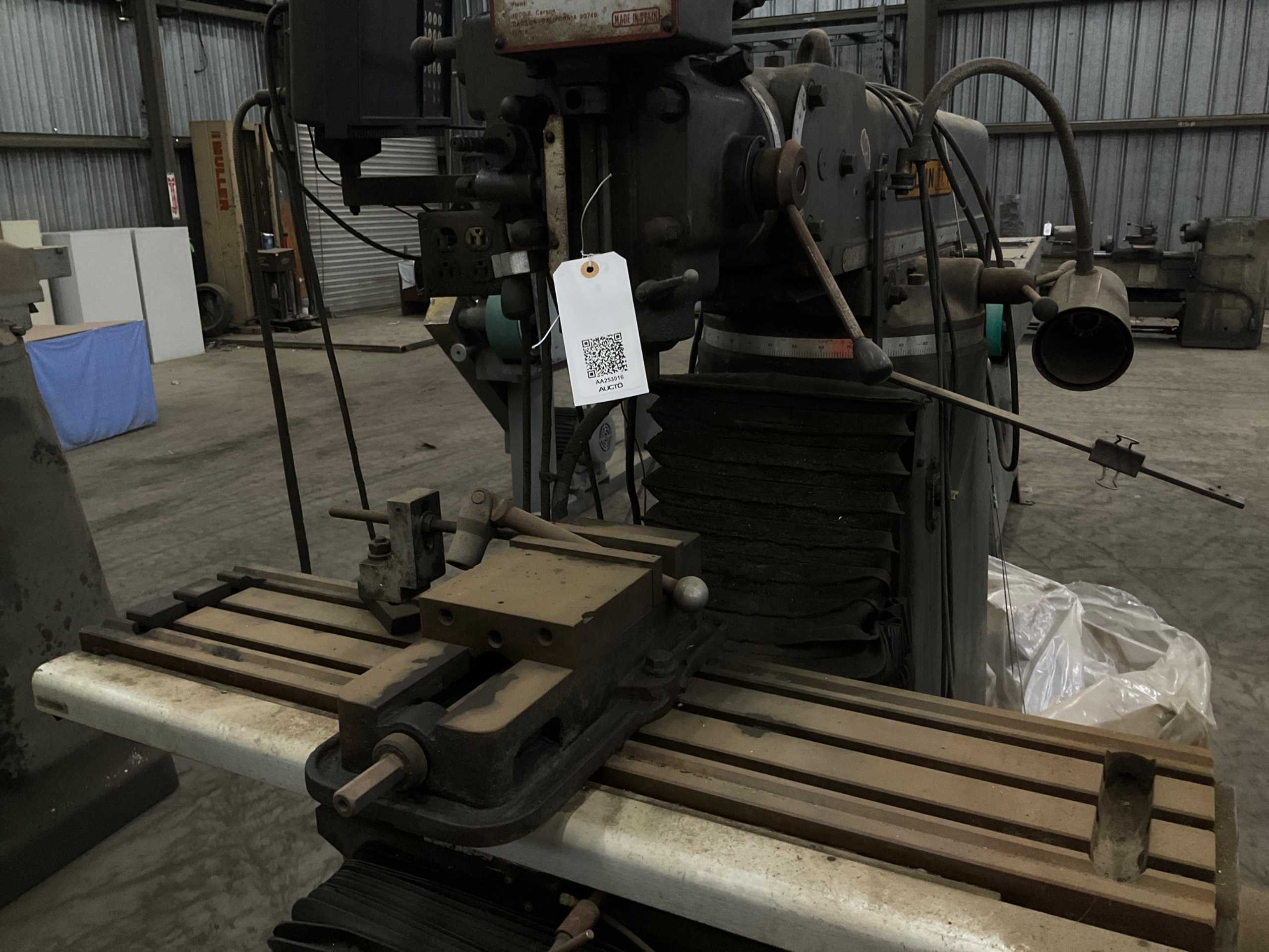 LAGUN FT.1 MILLING MACHINE - MILLING MACHINES
