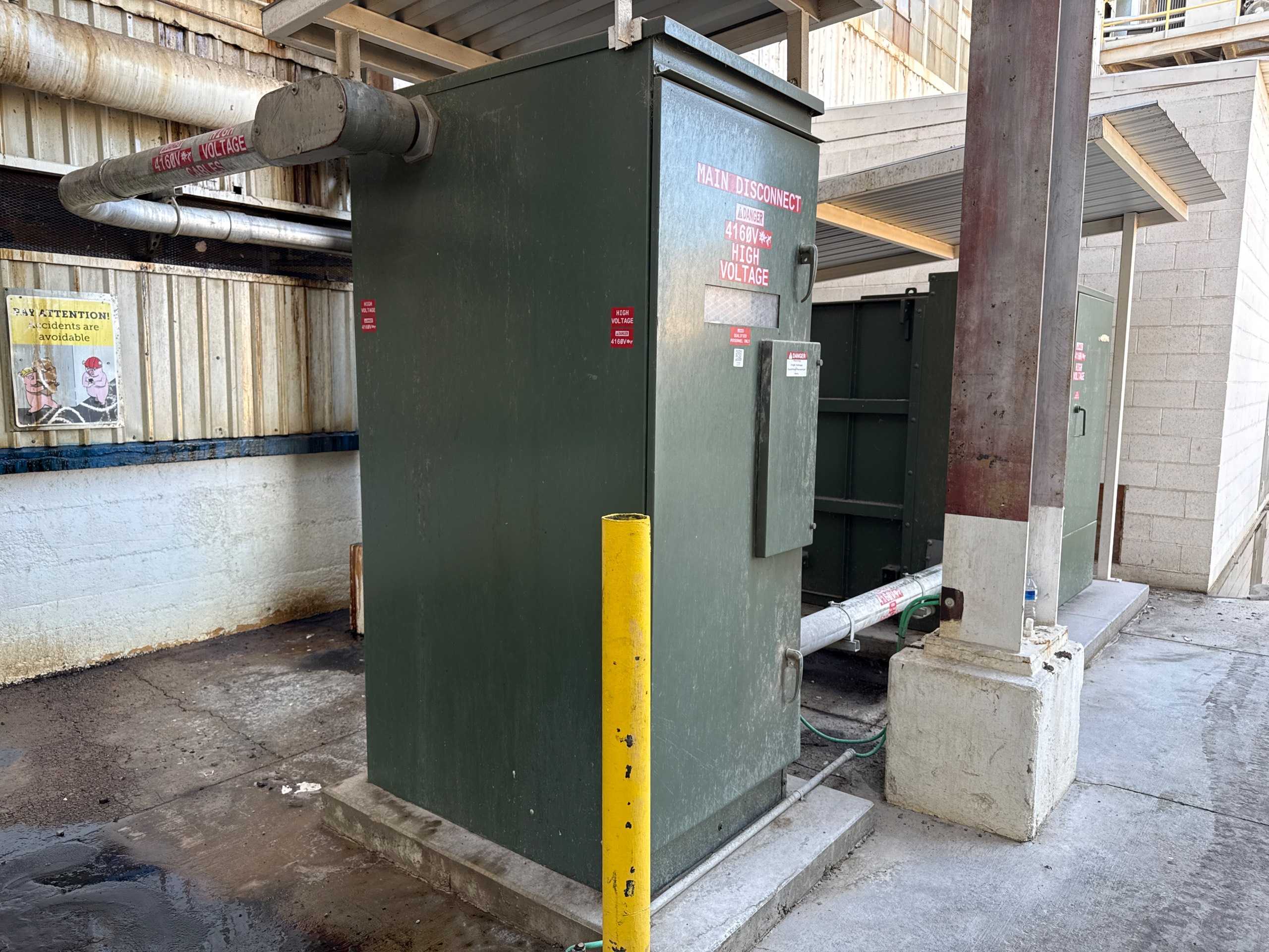 3750 KVA THREE-PHASE OIL FILLED POWER TRANSFORMER WITH MAIN DISCONNECT - OIL FILLED TRANSFORMERS
