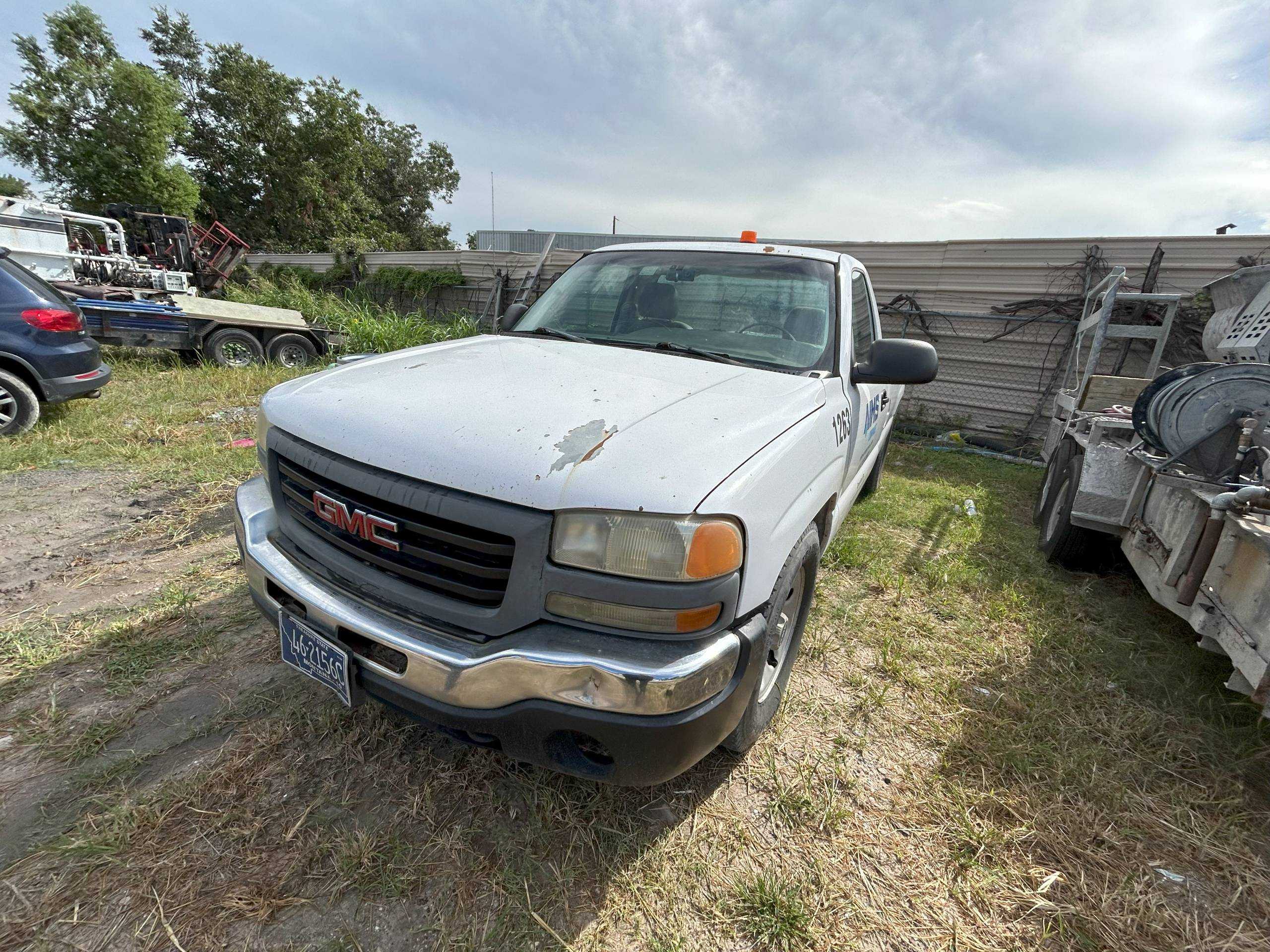 2006 GMC SIERRA 1500 PICKUP TRUCK - PICKUP TRUCKS