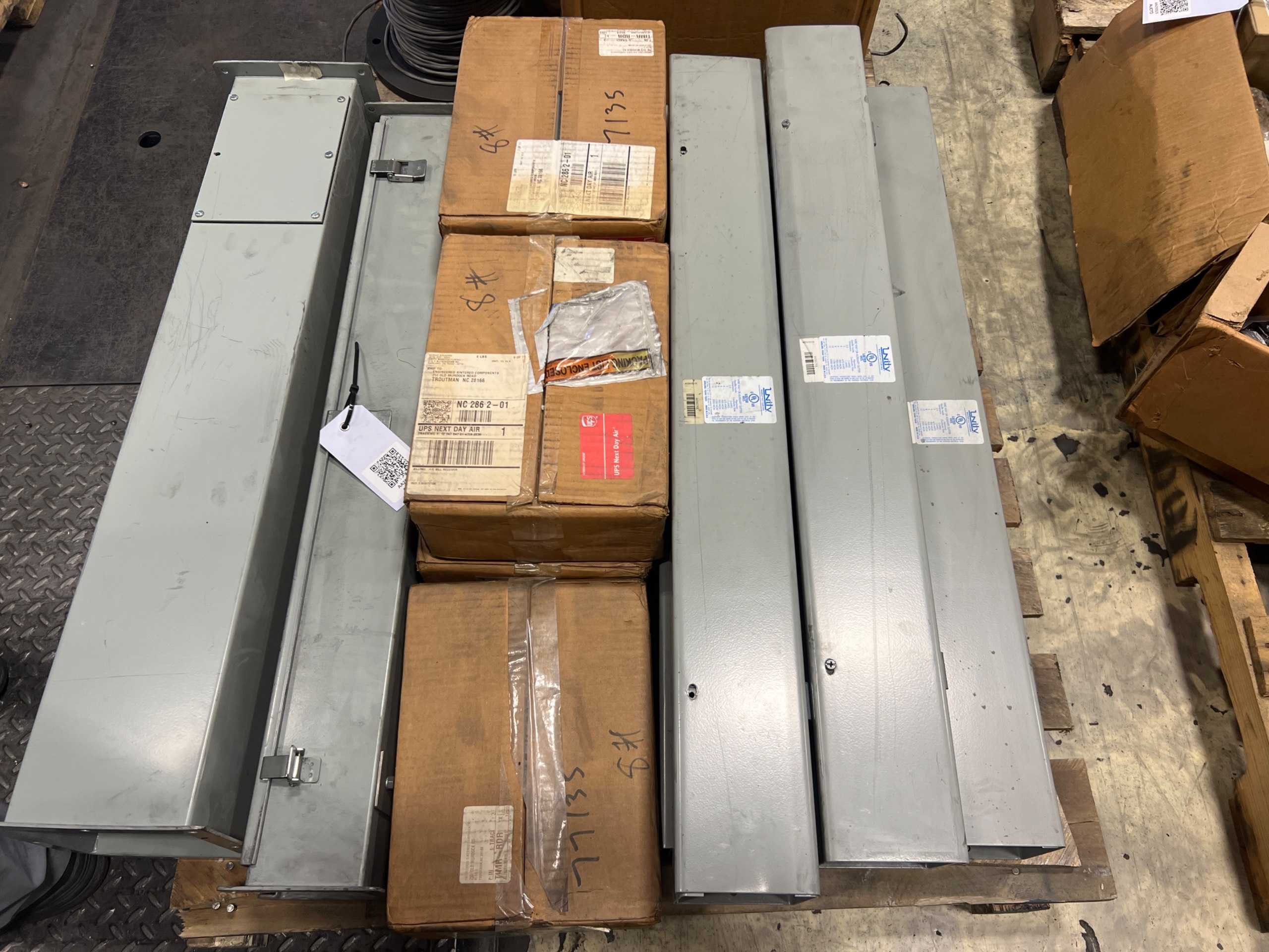 BULK QTY OF ELECTRICAL PARTS - ELECTRICAL PARTS
