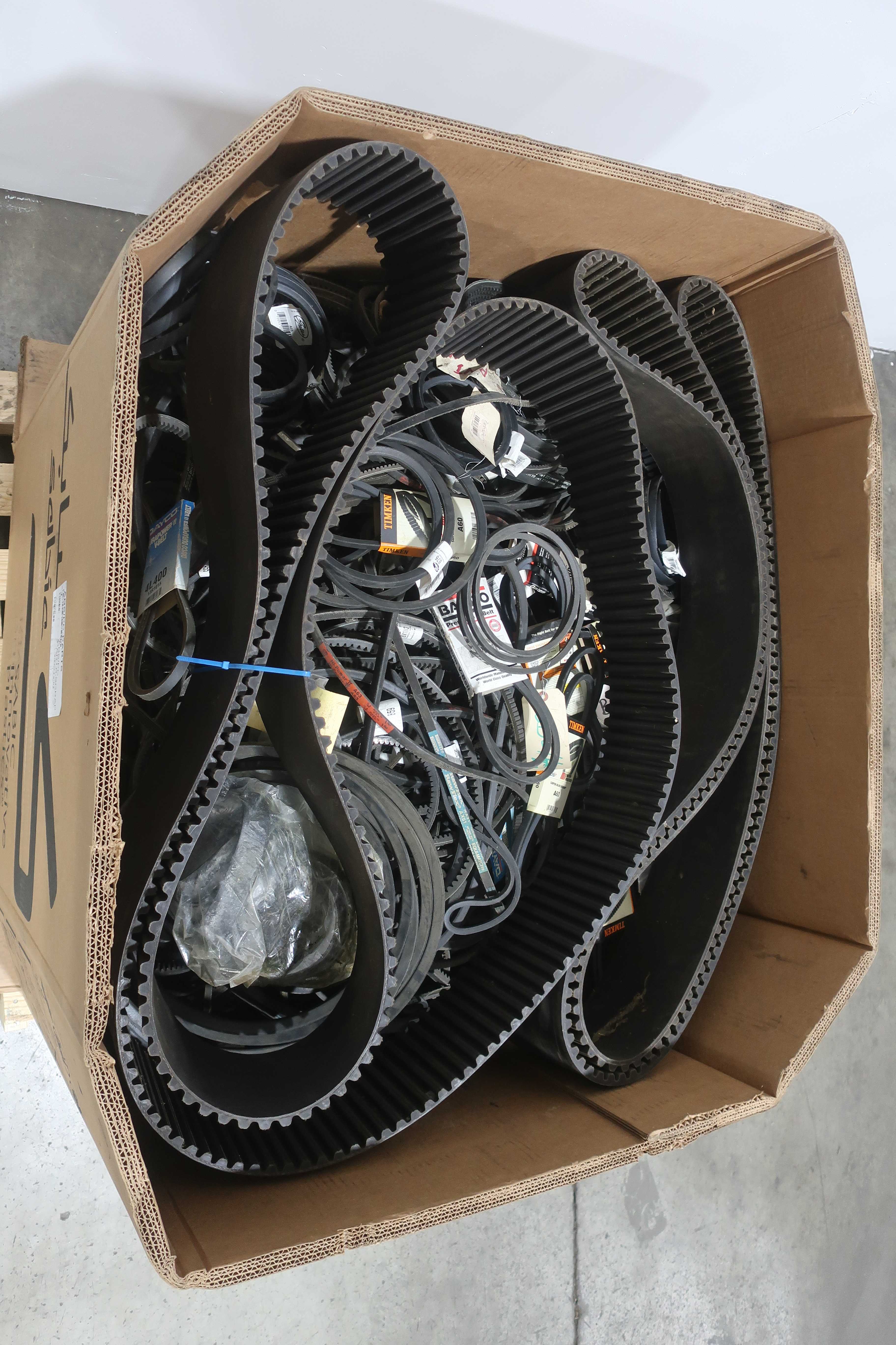 LOT OF ASSORTED V-BELTS - V-BELT