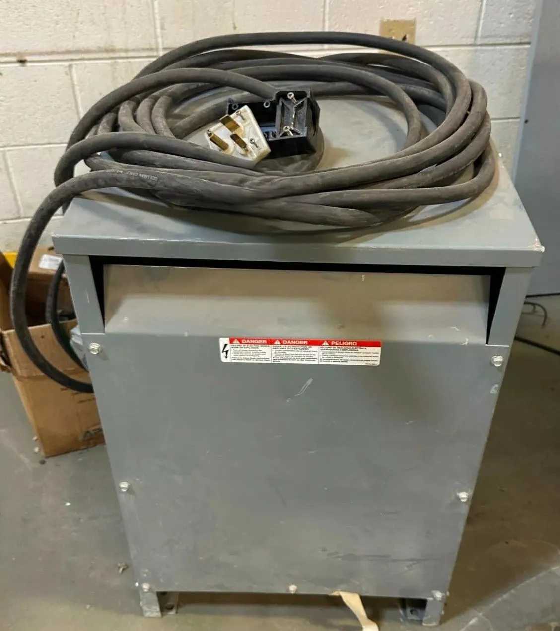 SQUARE D SORGEL 37.5 KVA TRANSFORMER, 1PH, 240/480V TO 120/240V, AL, NEMA 2, 20X20X37IN - DRY TRANSFORMERS