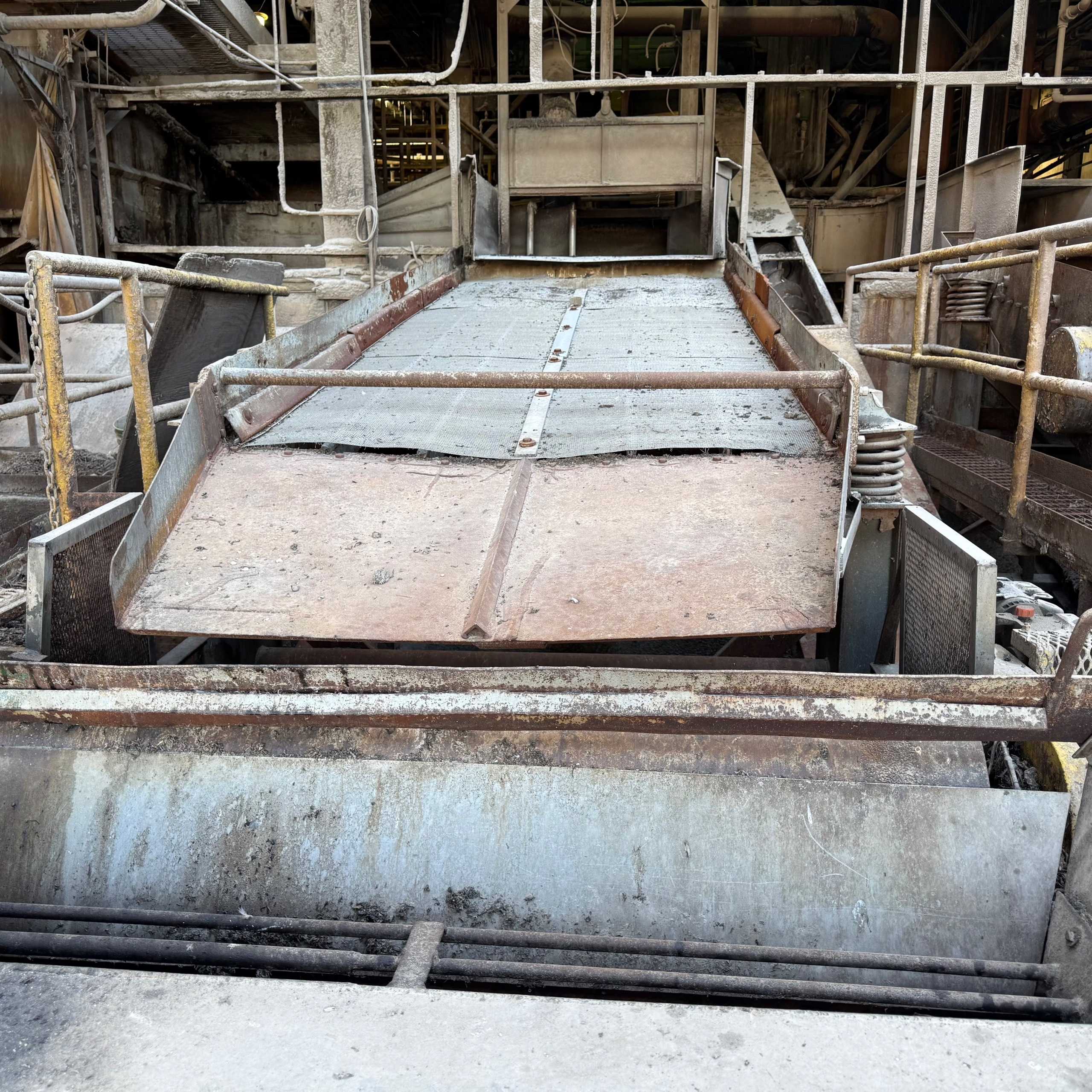 VIBRATORY WASHING SCREEN - SCREENS