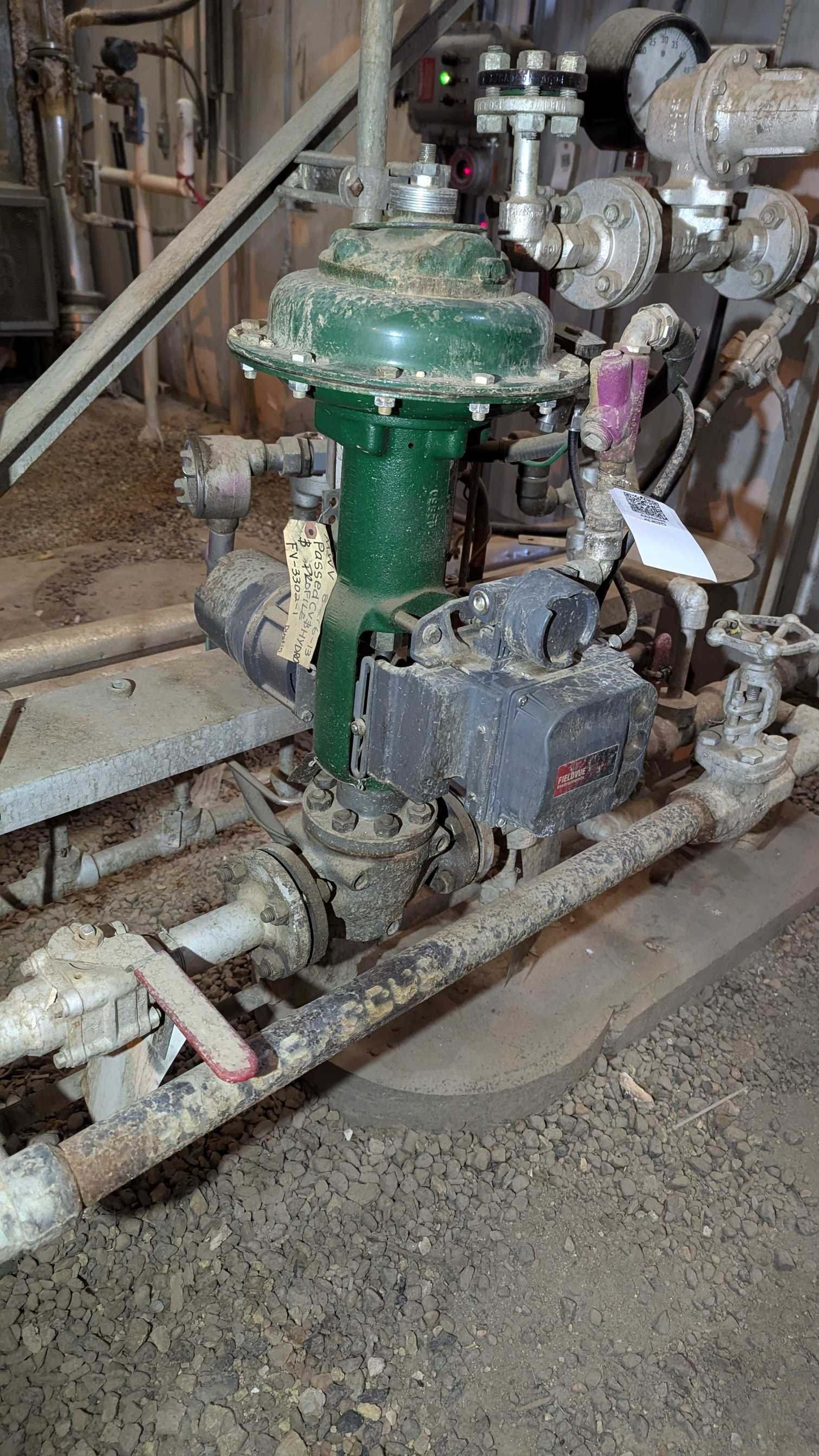 FISHER EZ CONTROL VALVE & 667 ACTUATOR ASSEMBLY - VALVE & ACTUATOR ASSEMBLY