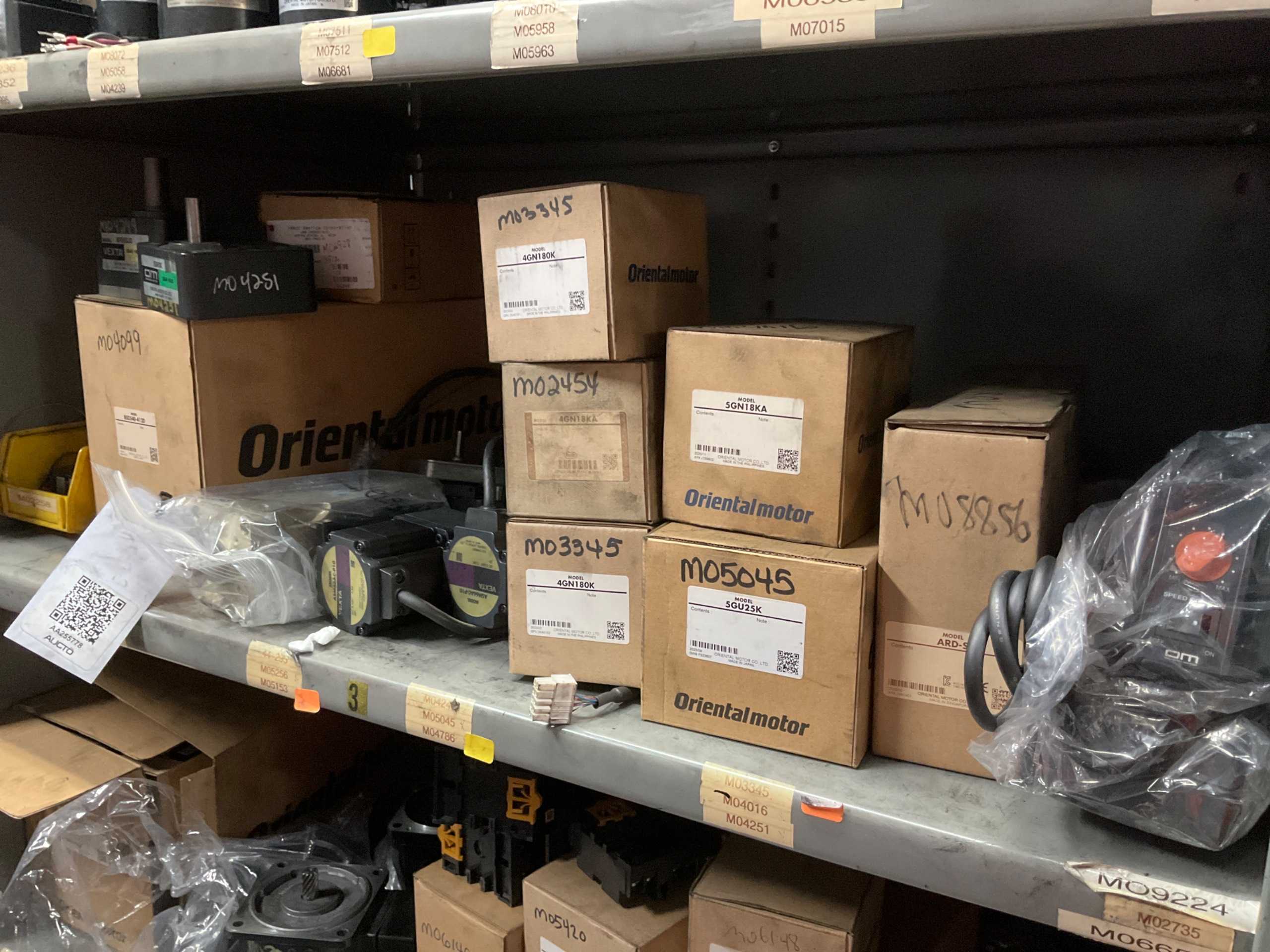 BULK QTY OF INDUSTRIAL PARTS - INDUSTRIAL PARTS