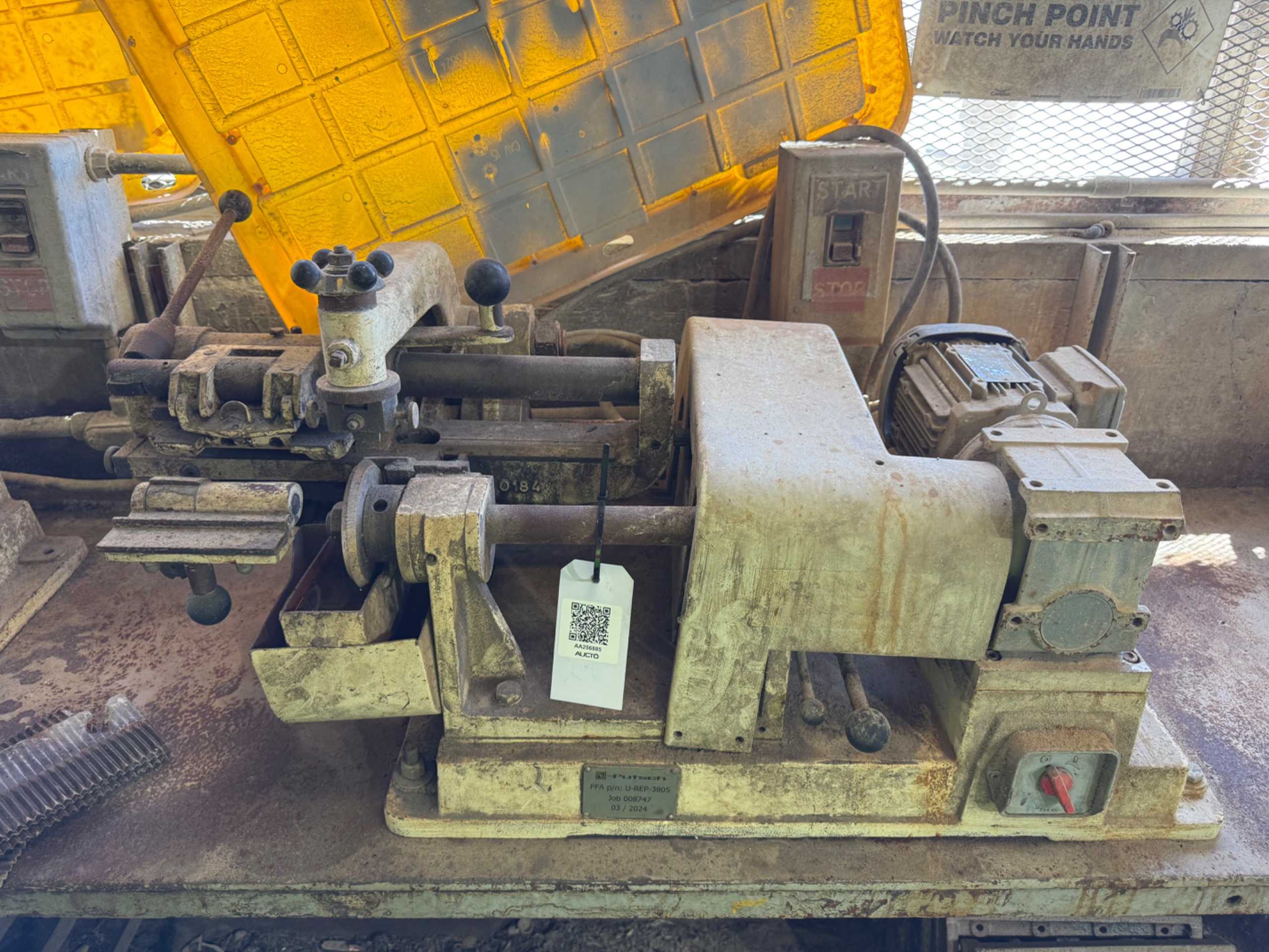 PUTSCH BEET SLICER BLADE SHARPENING MACHINE - TOOLS