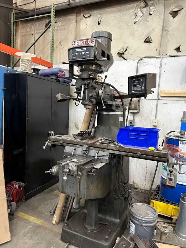 1995 SEIKI XL 3VX VERTICAL MILLING MACHINE - VERTICAL MILLING MACHINE