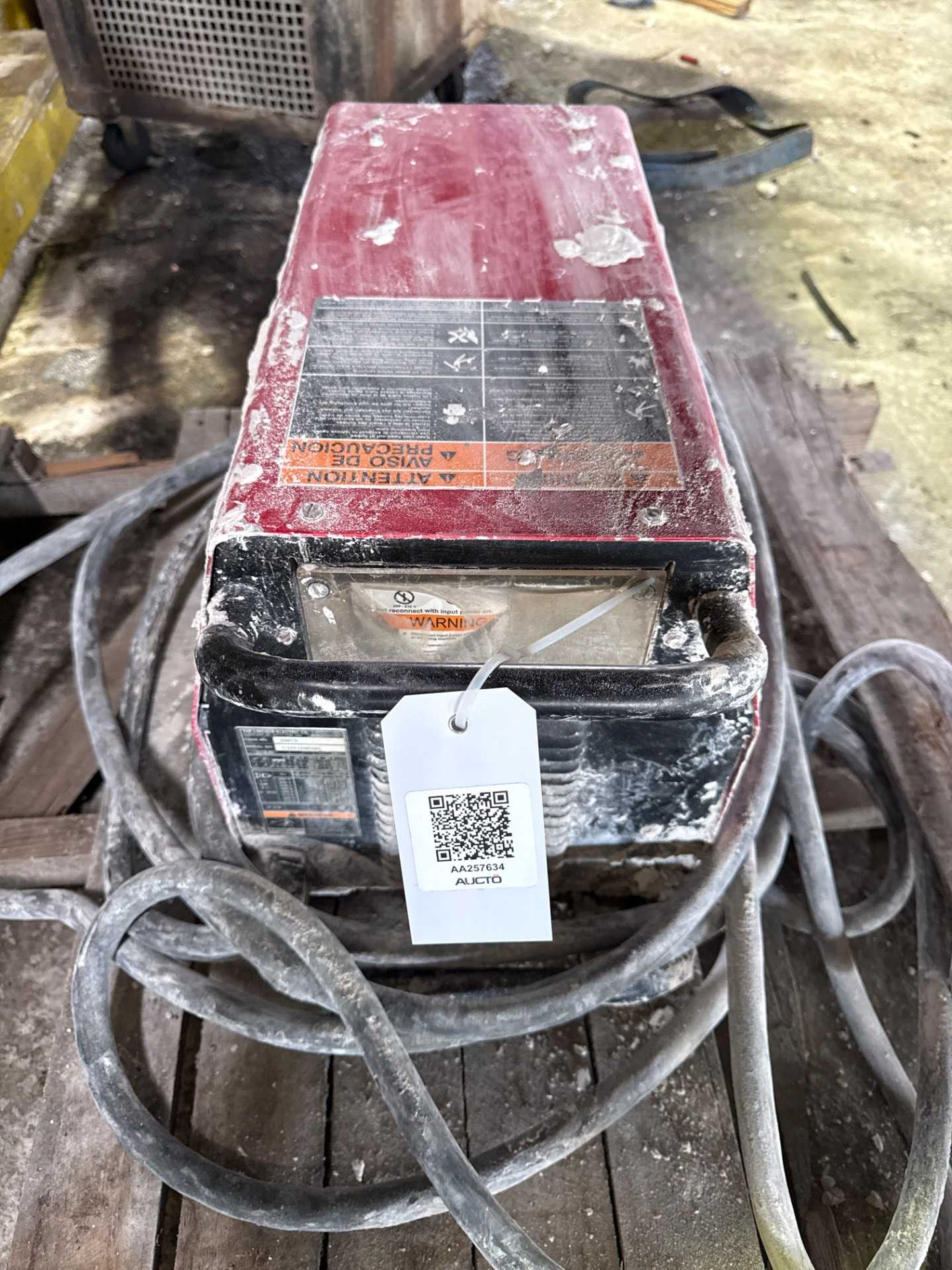 LINCOLN ELECTRIC INVERTEC V350-PRO INVERTER WELDER - ARC WELDERS