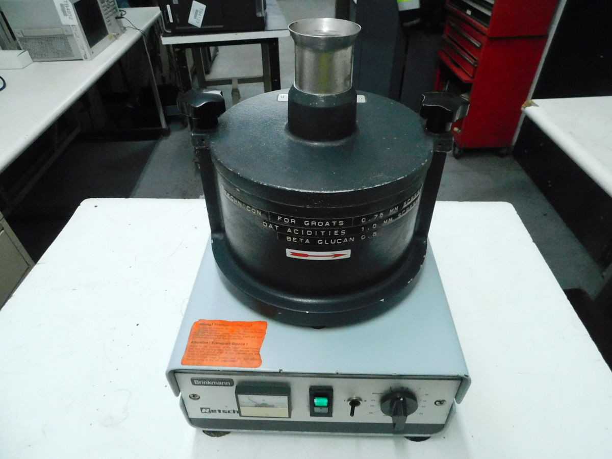 RETSCH BRINKMANN ZM1 GRINDER, 1300 W POWER, 18000 RPM SPEED, 10 MM FEED, <40 ΜM FINENESS - LAB & SCIENTIFIC