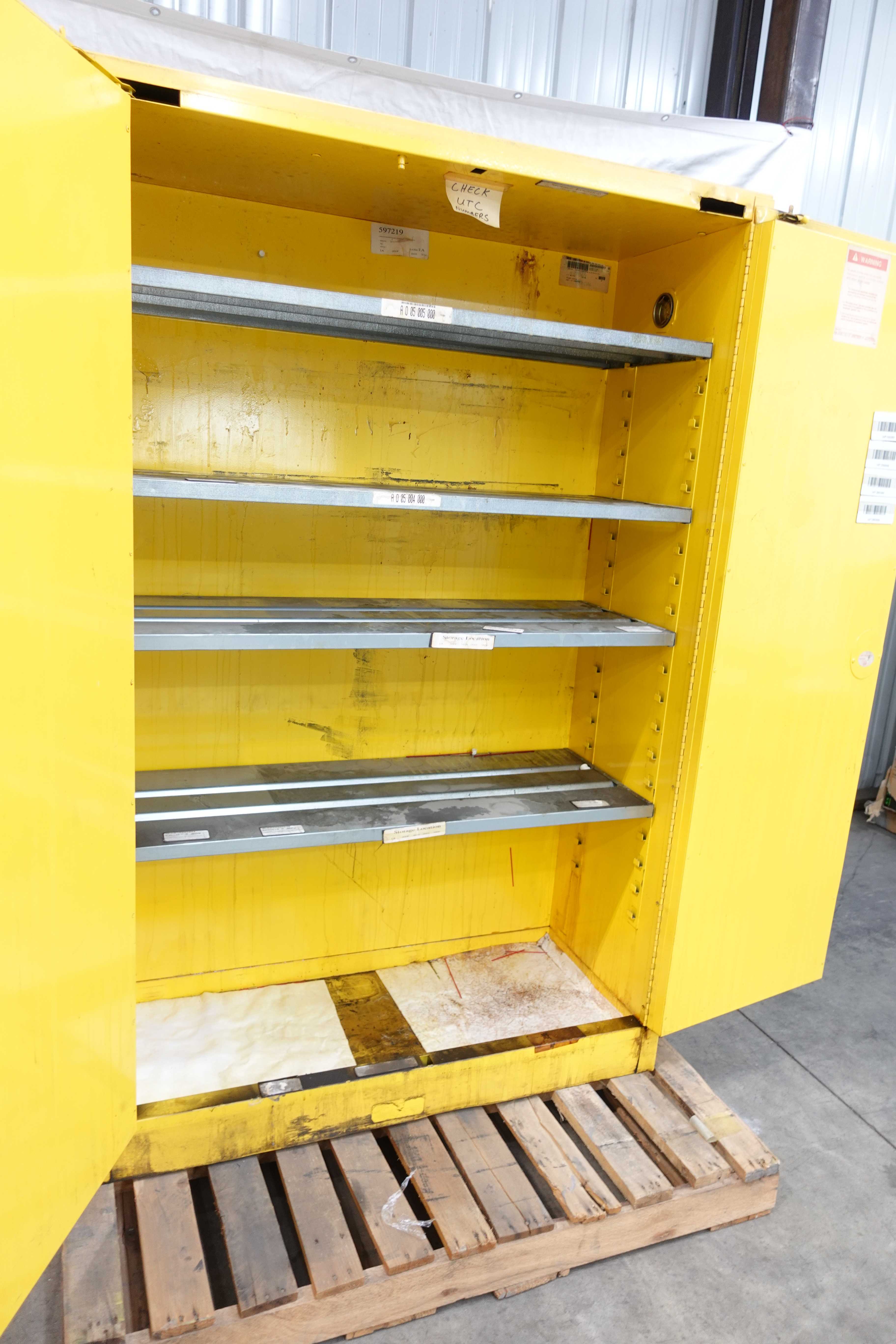 JUSTRITE 45 GALLON CAPACITY SAFETY STORAGE CABINET - SAFETY EQUIPMENT