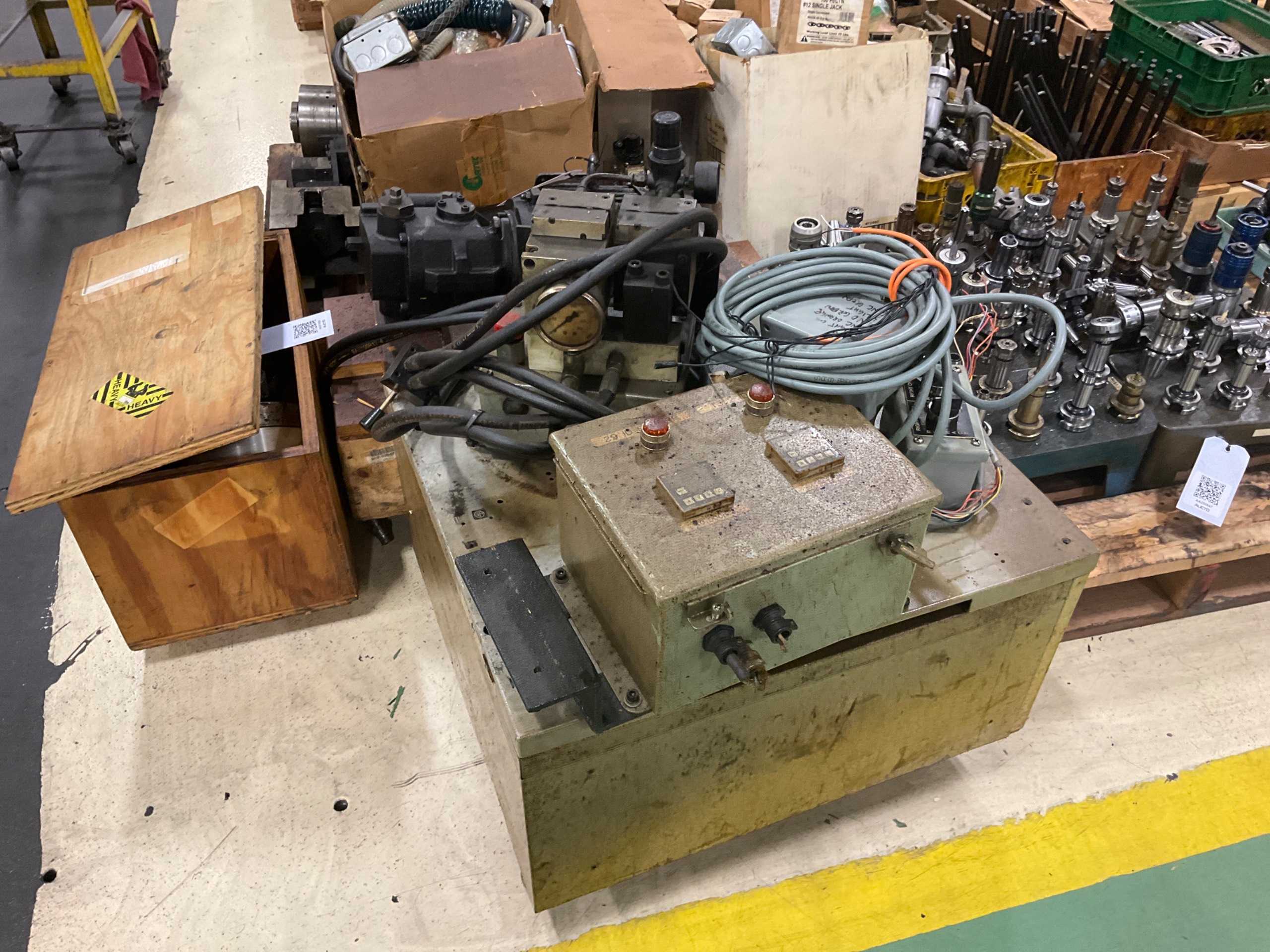 BULK QTY OF INDUSTRIAL PARTS