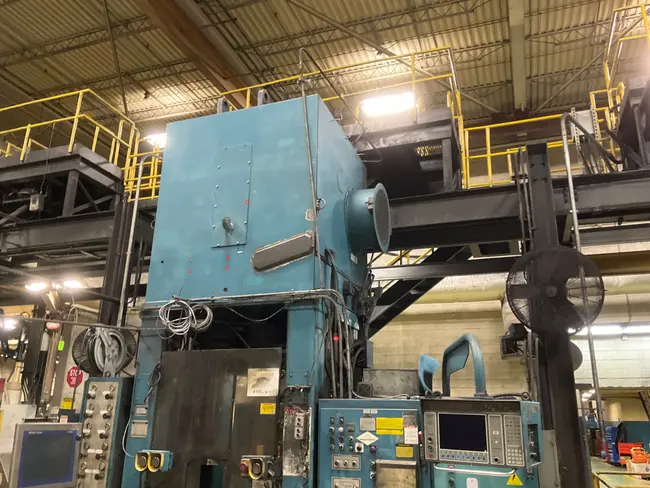 CINCINNATI 220-DCII-6 COMPACTING PRESS - undefined