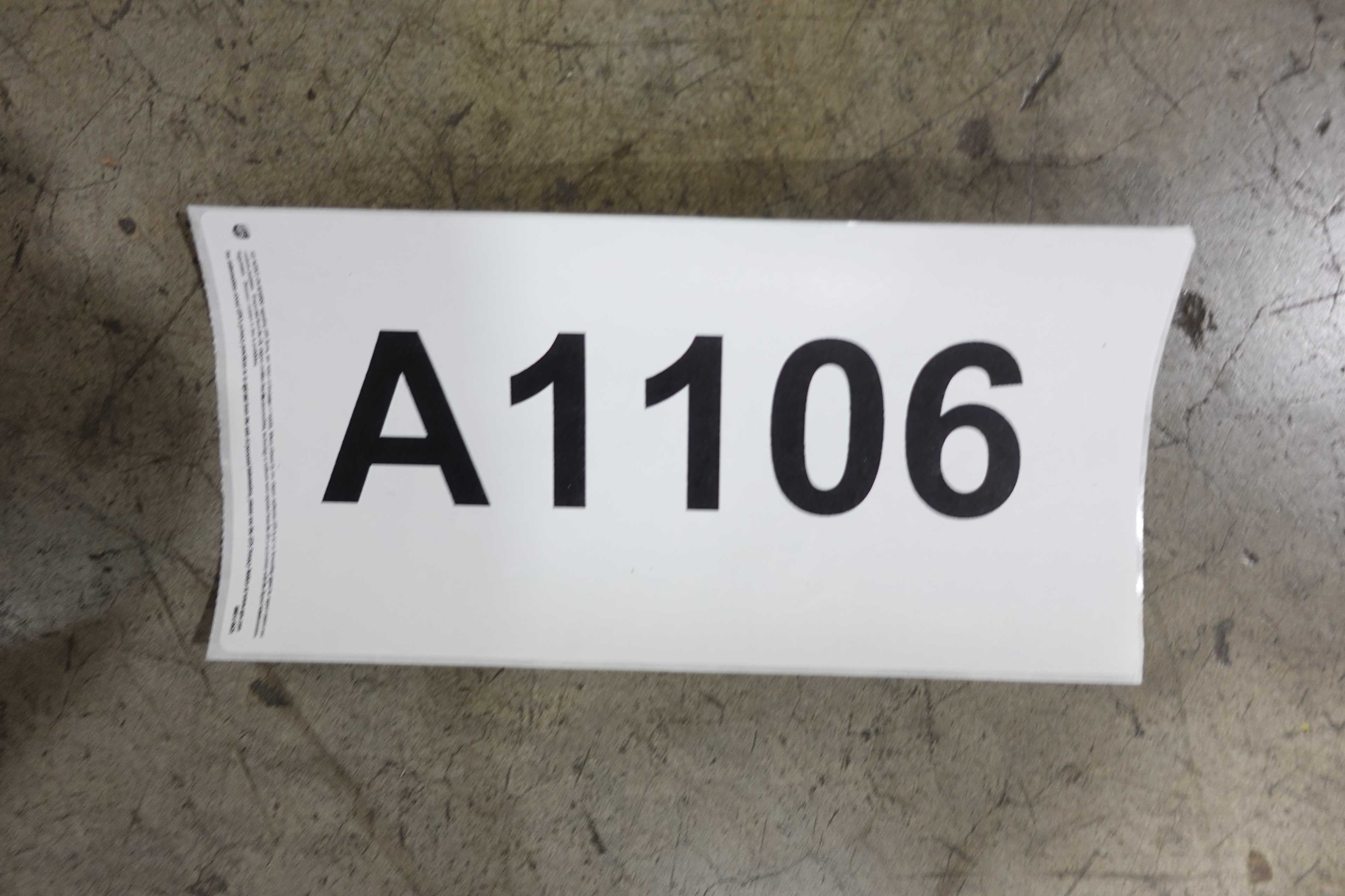 PALLET OF ASSORTED FIELD POSITIONERS - VALVE POSITIONERS & INDICATORS