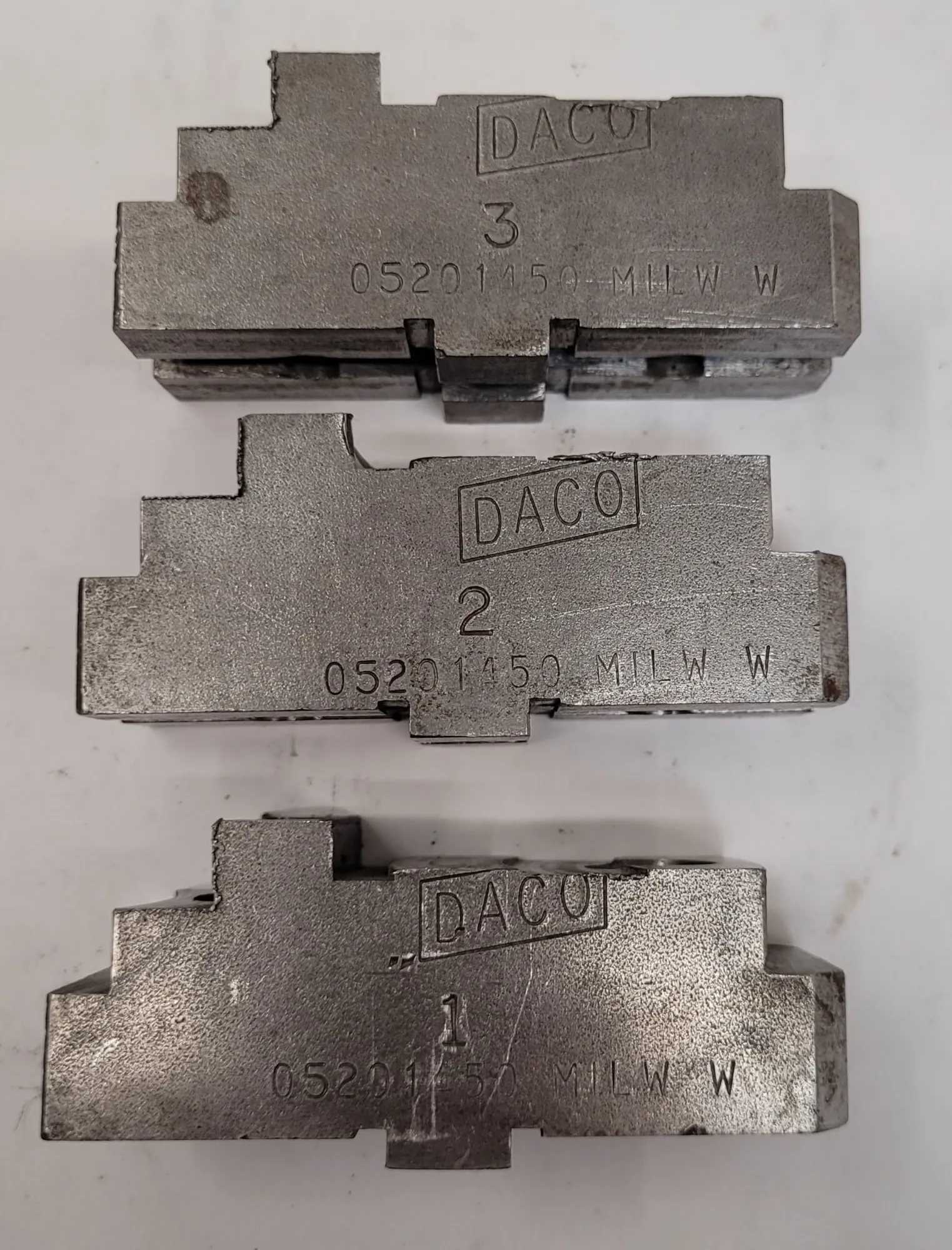DACO 05201450 SOFT CHUCK JAWS, 3-PIECE SET, 8" CHUCK, 3.5X1.63X1.25", 0.313" SLOT, 1.75" HOLE - MACHINE TOOLING