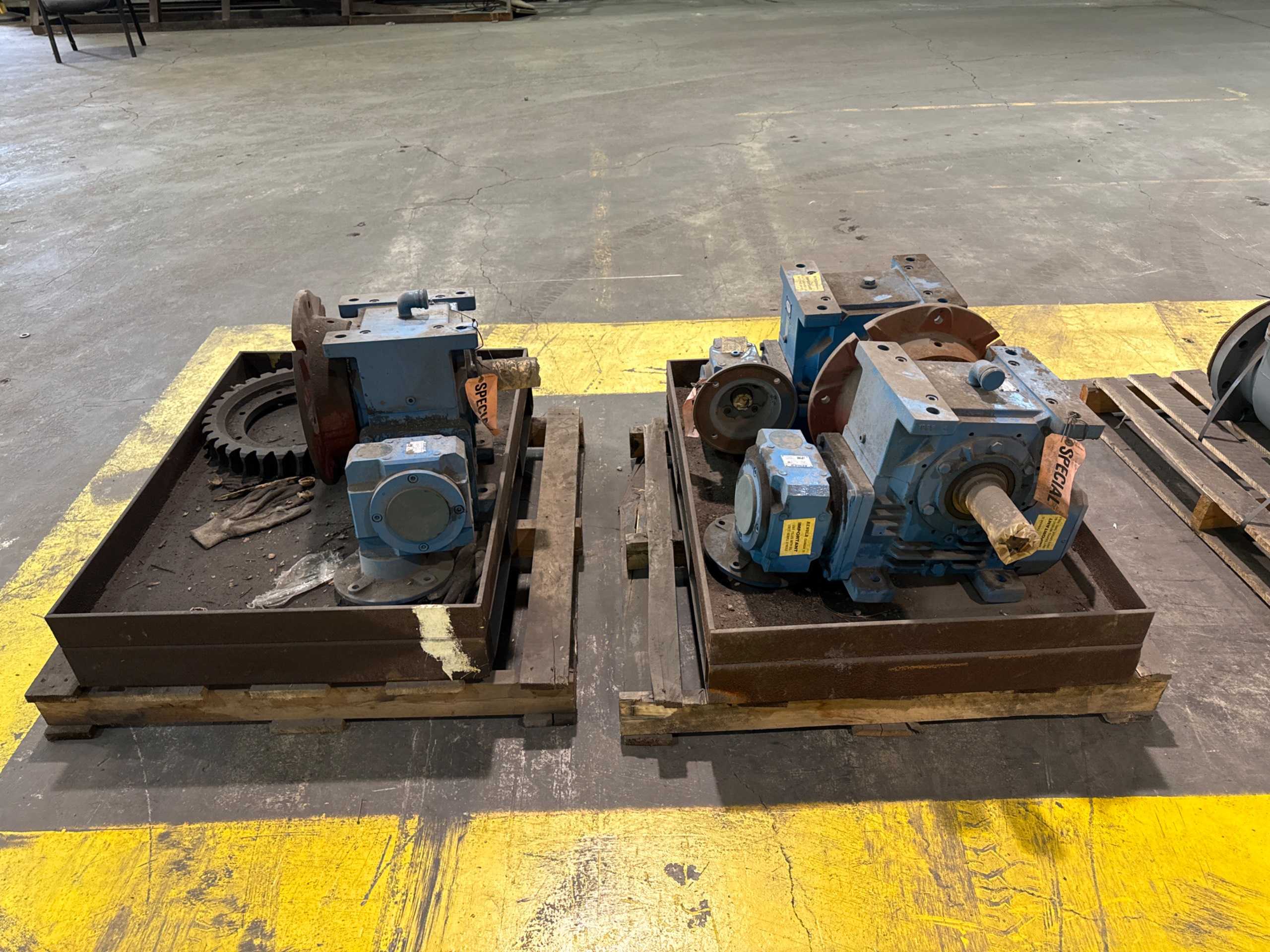 Bulk QTY of Renold Gear Reducers - GEAR REDUCERS