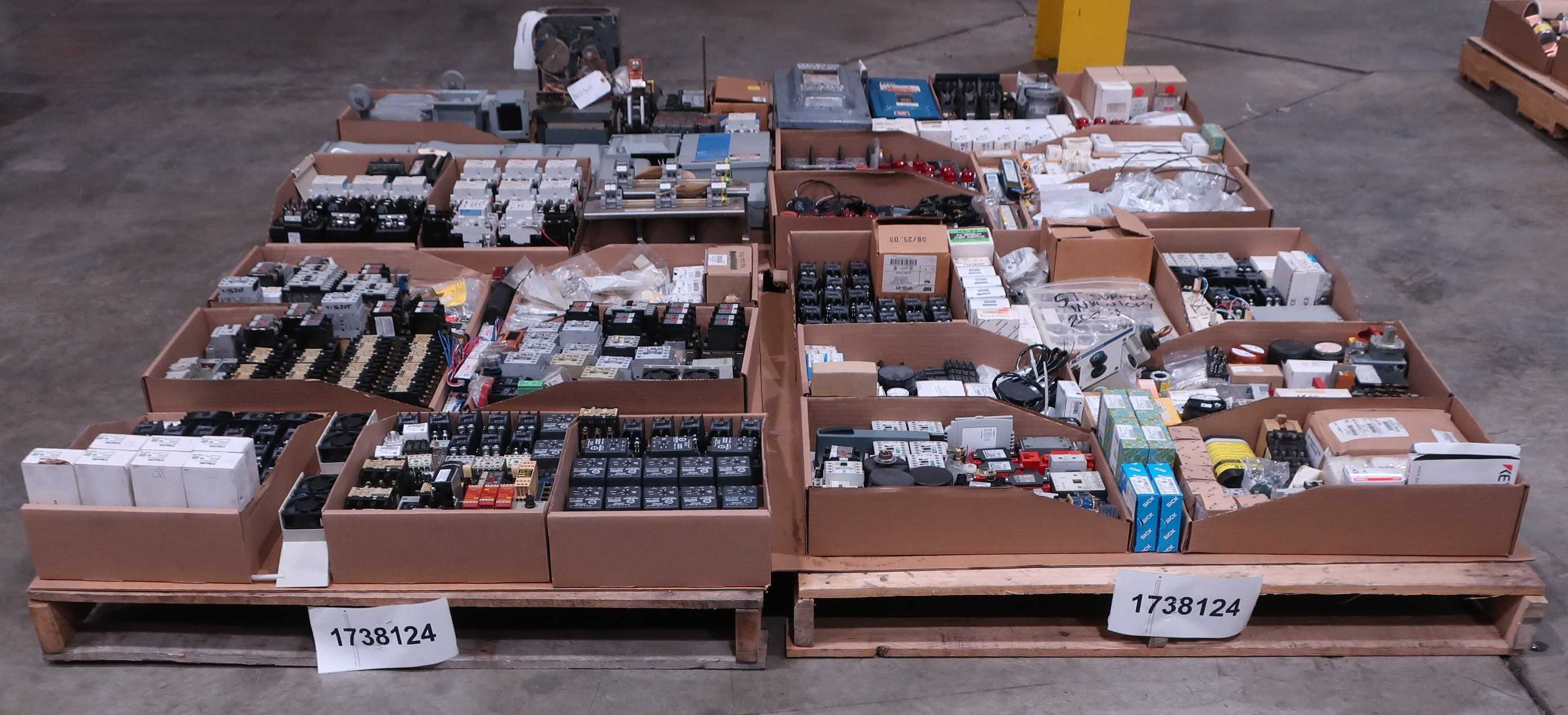 SKU 1738124 - 4 PALLETS OF ASSORTED ELECTRICAL COMPONENTS - ELECTRICAL COMPONENTS